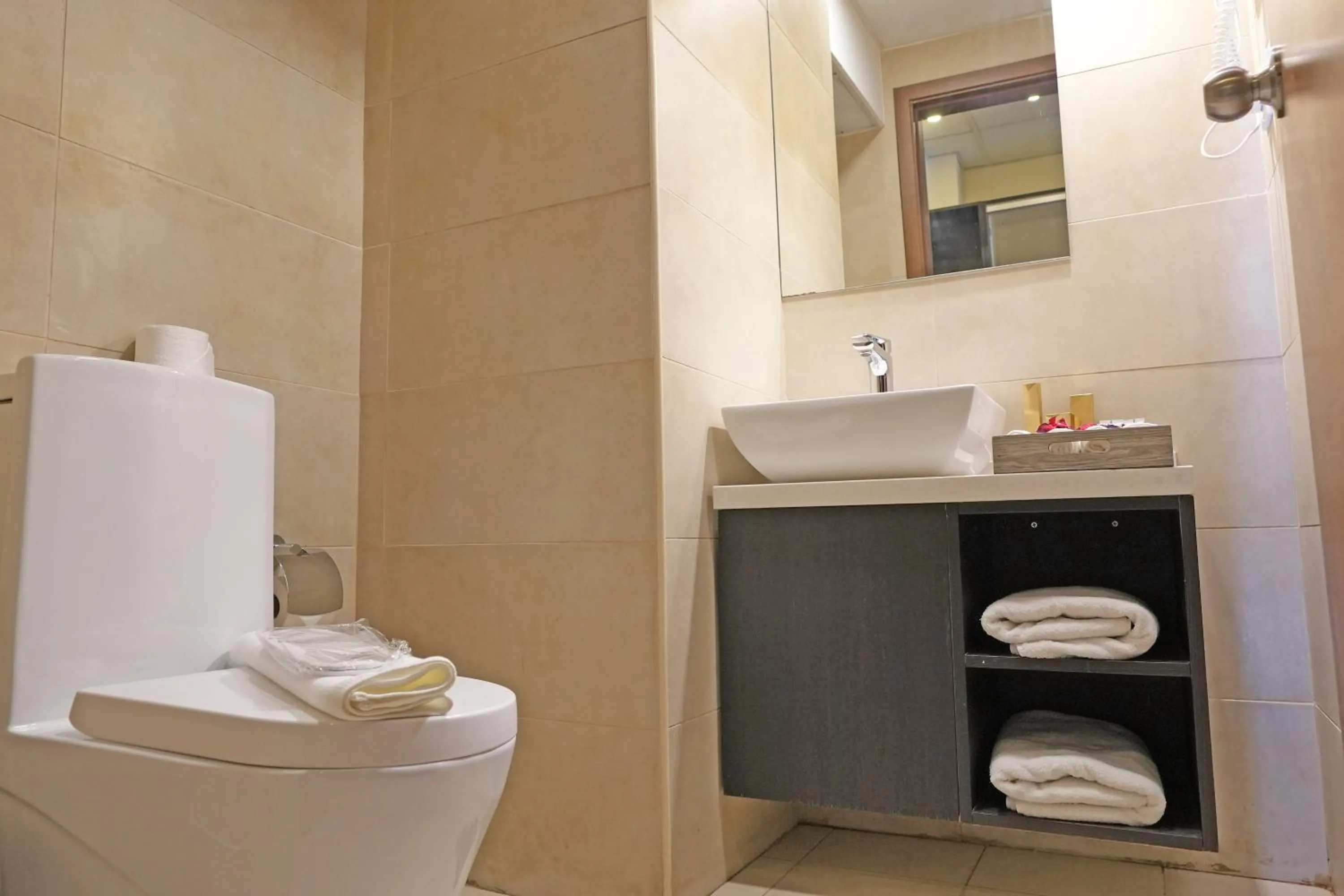 Bathroom in Lijam Hotel