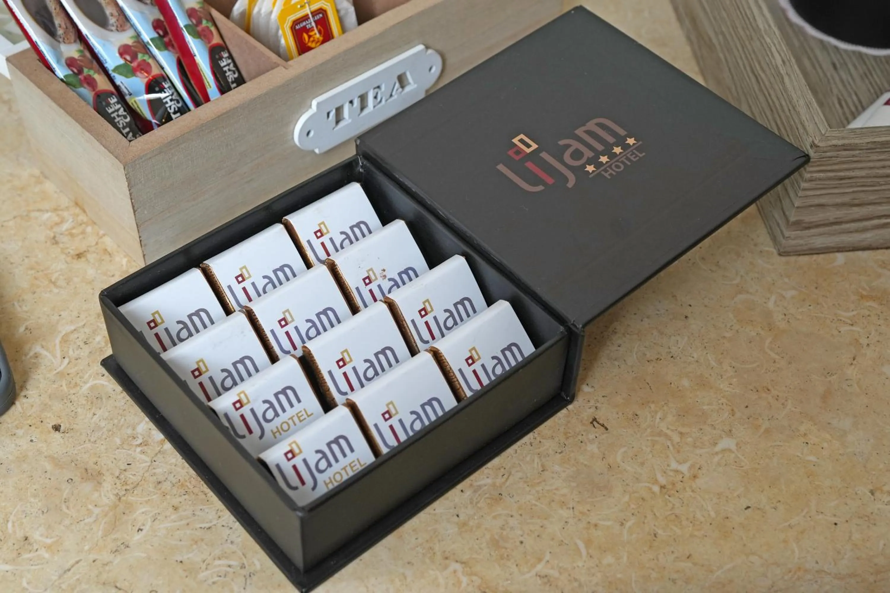 Coffee/tea facilities in Lijam Hotel