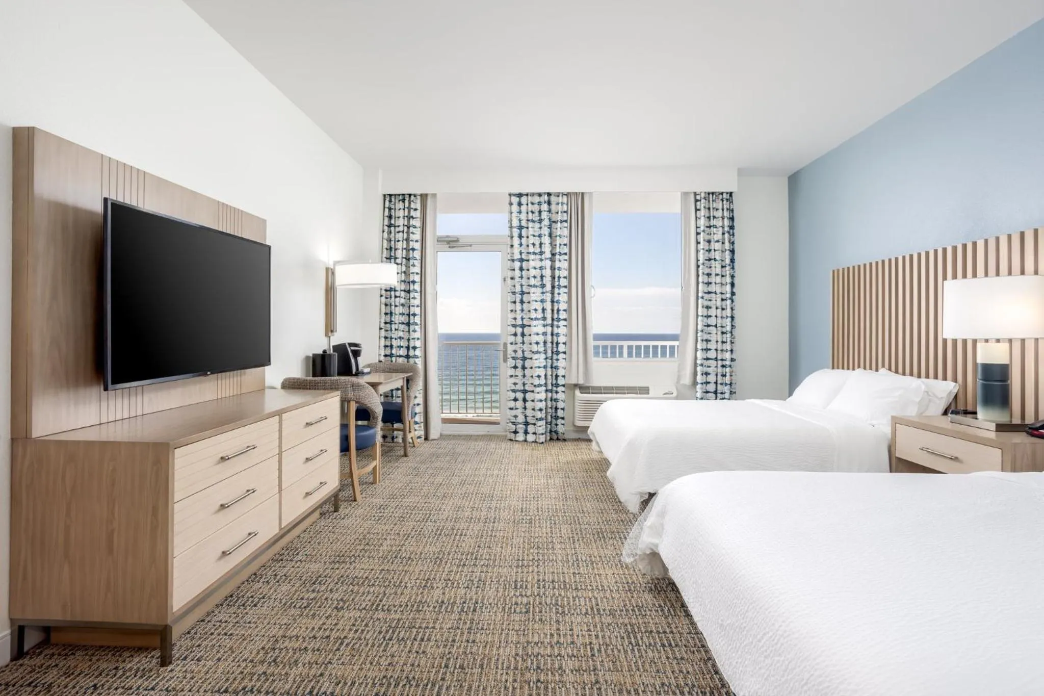 Photo of the whole room, Bed in Holiday Inn Resort Pensacola Beach Gulf Front by IHG