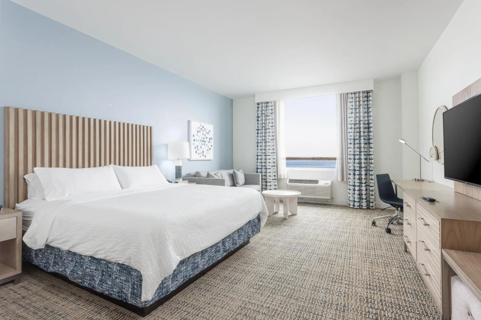 Photo of the whole room, Bed in Holiday Inn Resort Pensacola Beach Gulf Front by IHG
