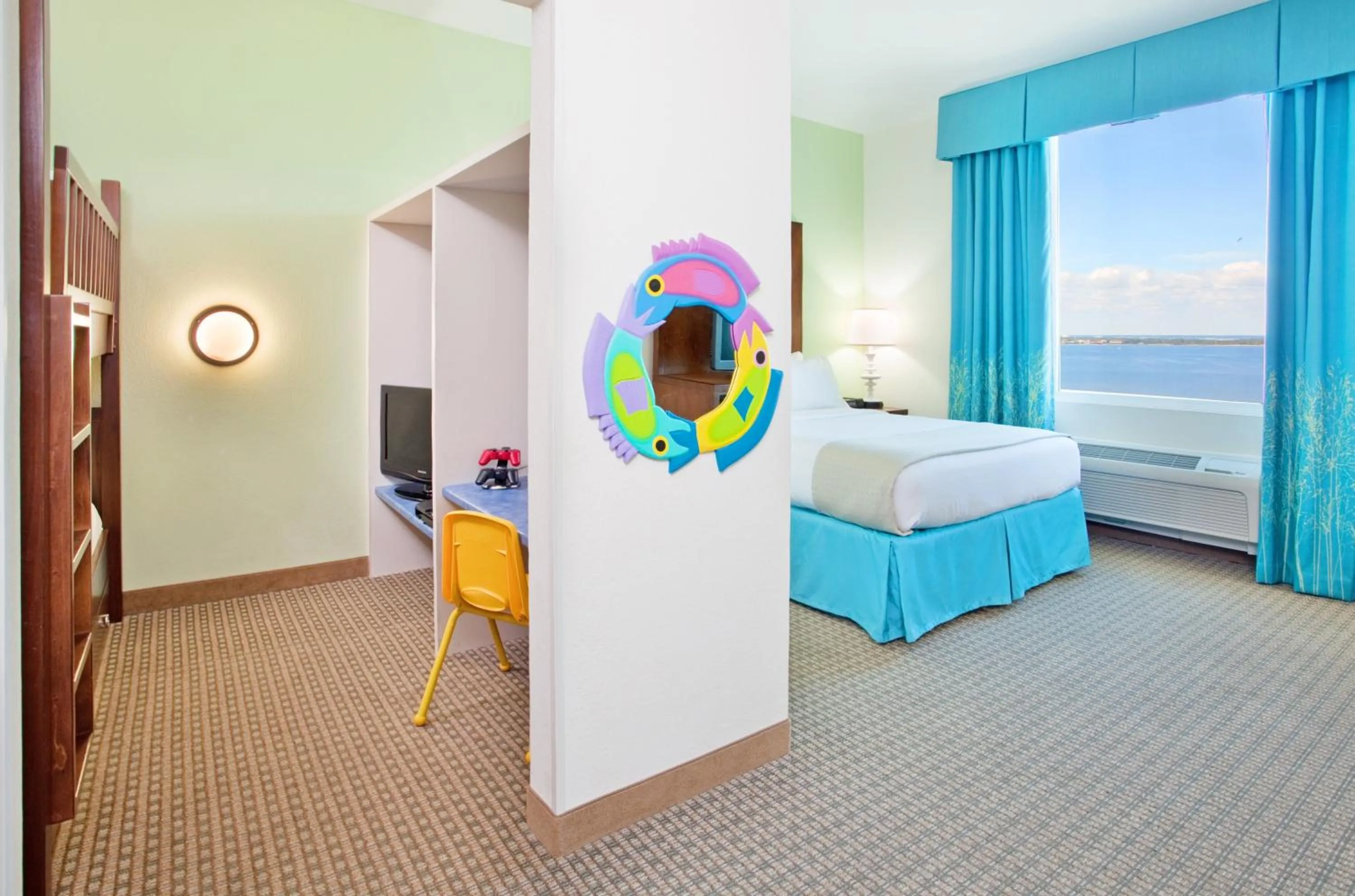 Bedroom, Bed in Holiday Inn Resort Pensacola Beach Gulf Front by IHG