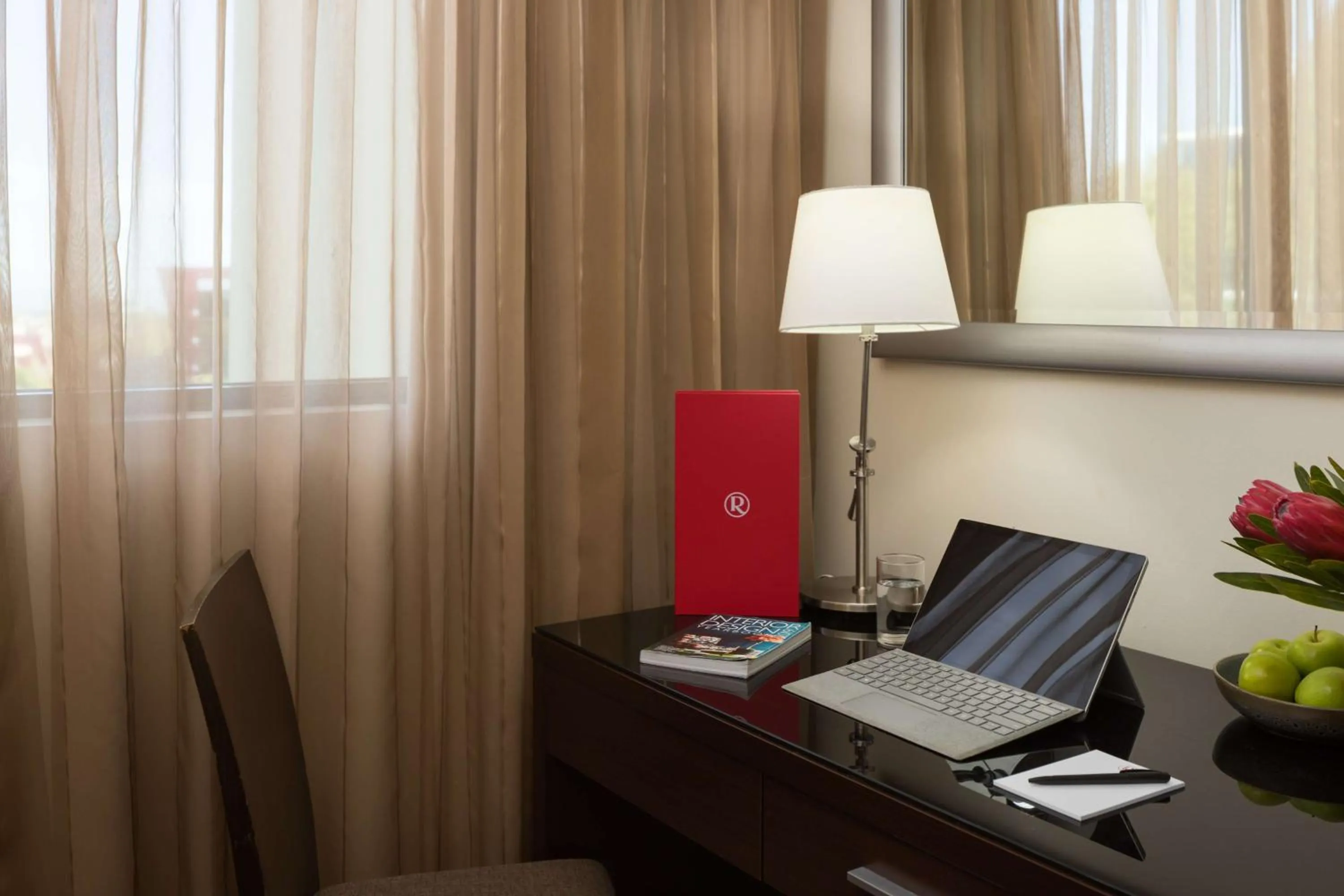 Photo of the whole room in Visy Dior