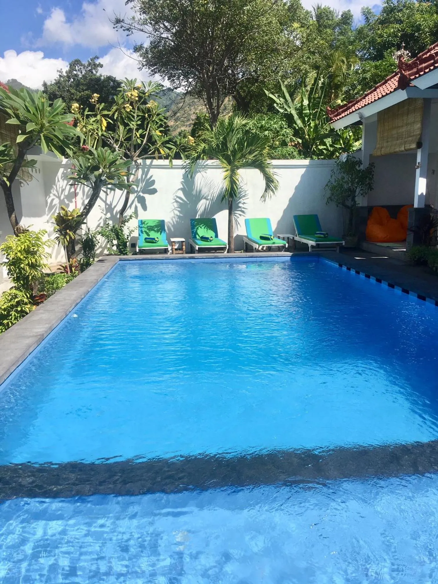 Swimming pool in Narayana Homestay
