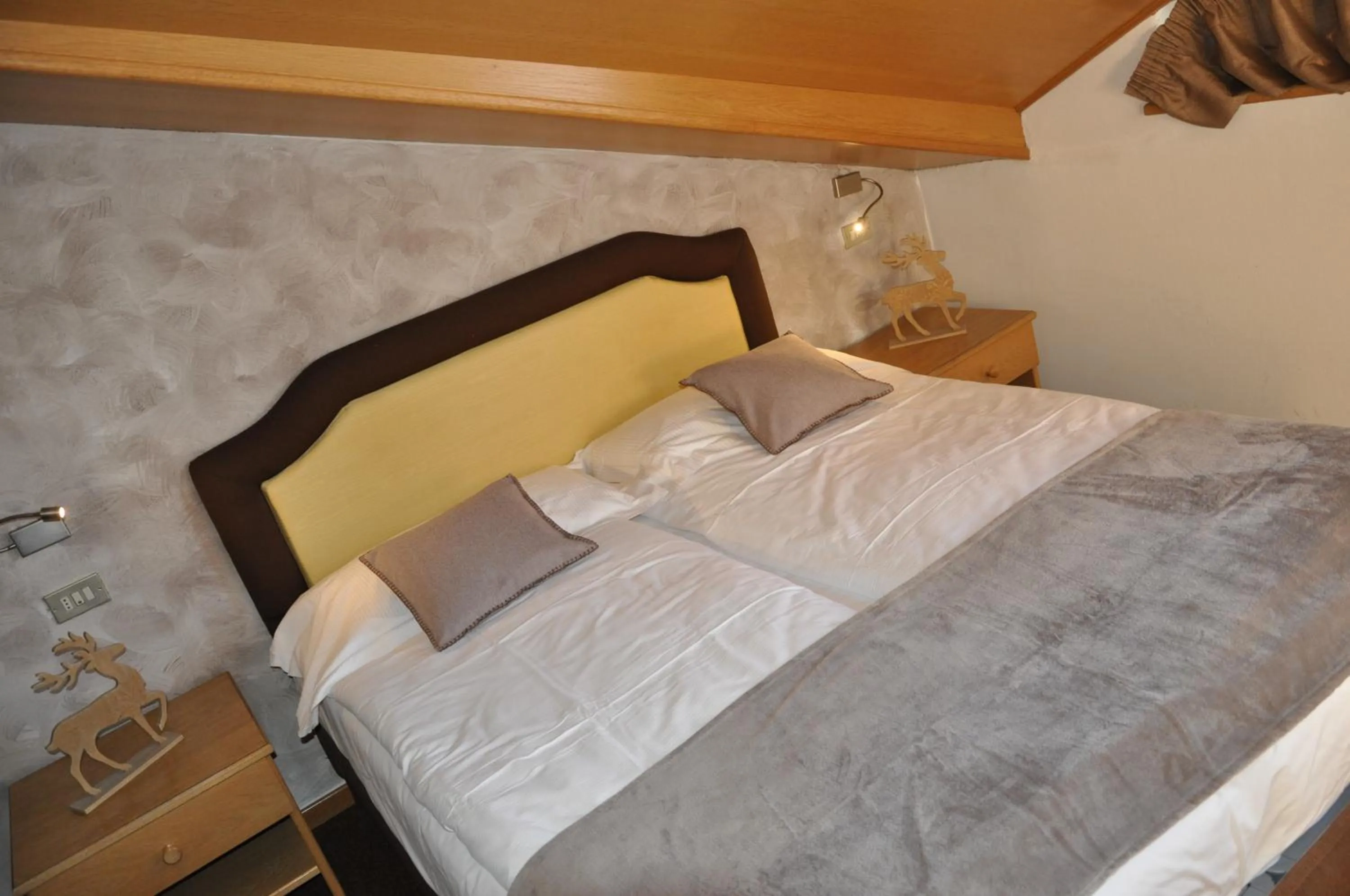 Bedroom, Bed in Residence Anda