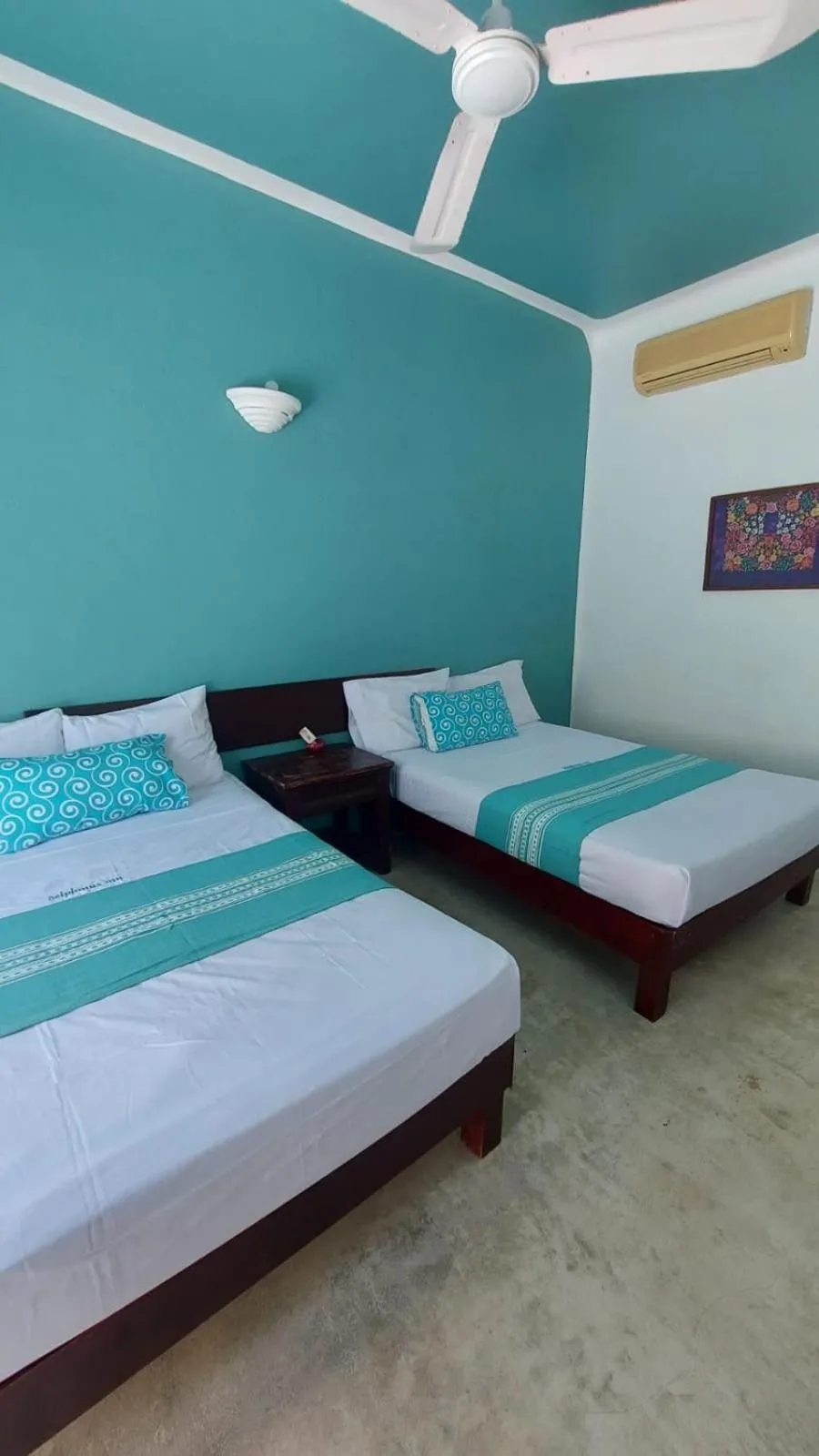 Bed in Delphinus Inn
