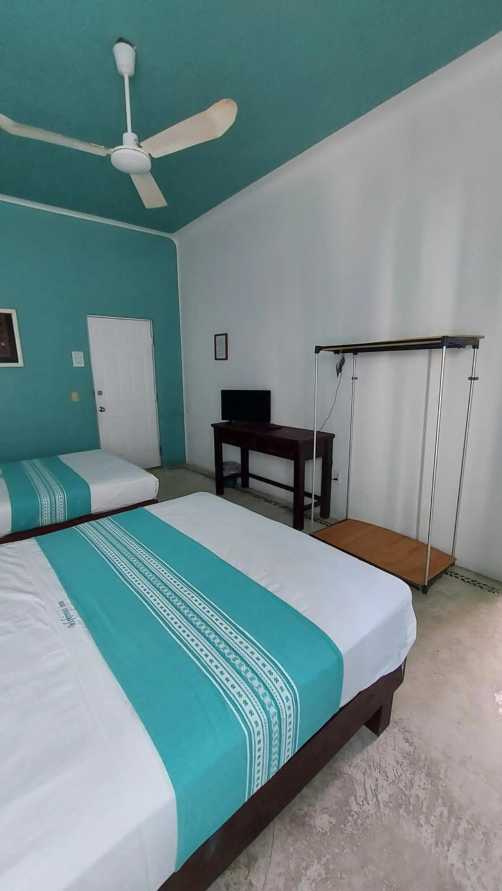 Bedroom, Bed in Delphinus Inn