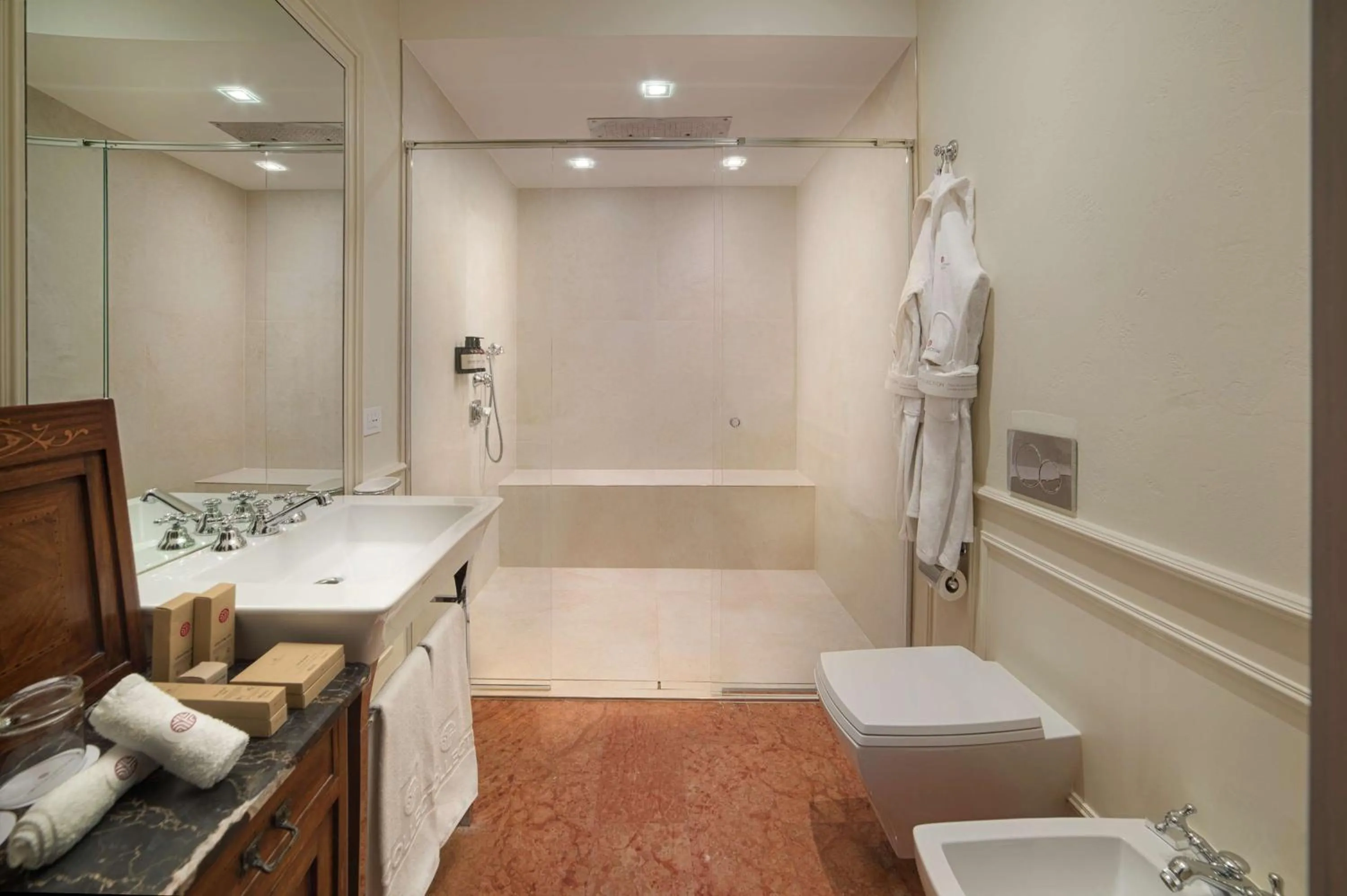 Bathroom in NH Collection Palazzo Verona