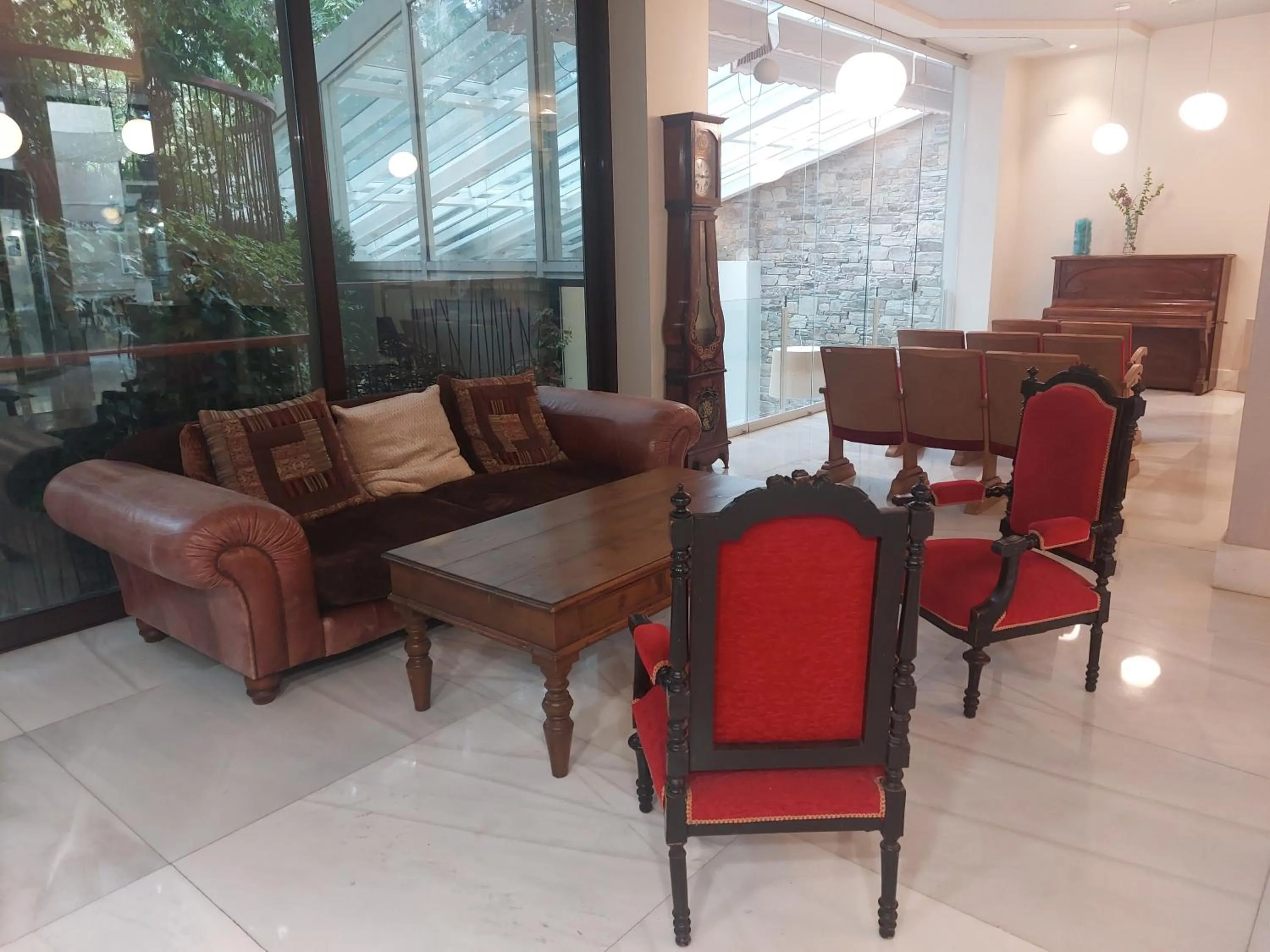 Living room in U-Hotel Spa Ciudad de Astorga