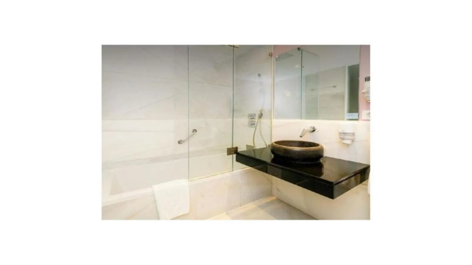 Bathroom in U-Hotel Spa Ciudad de Astorga