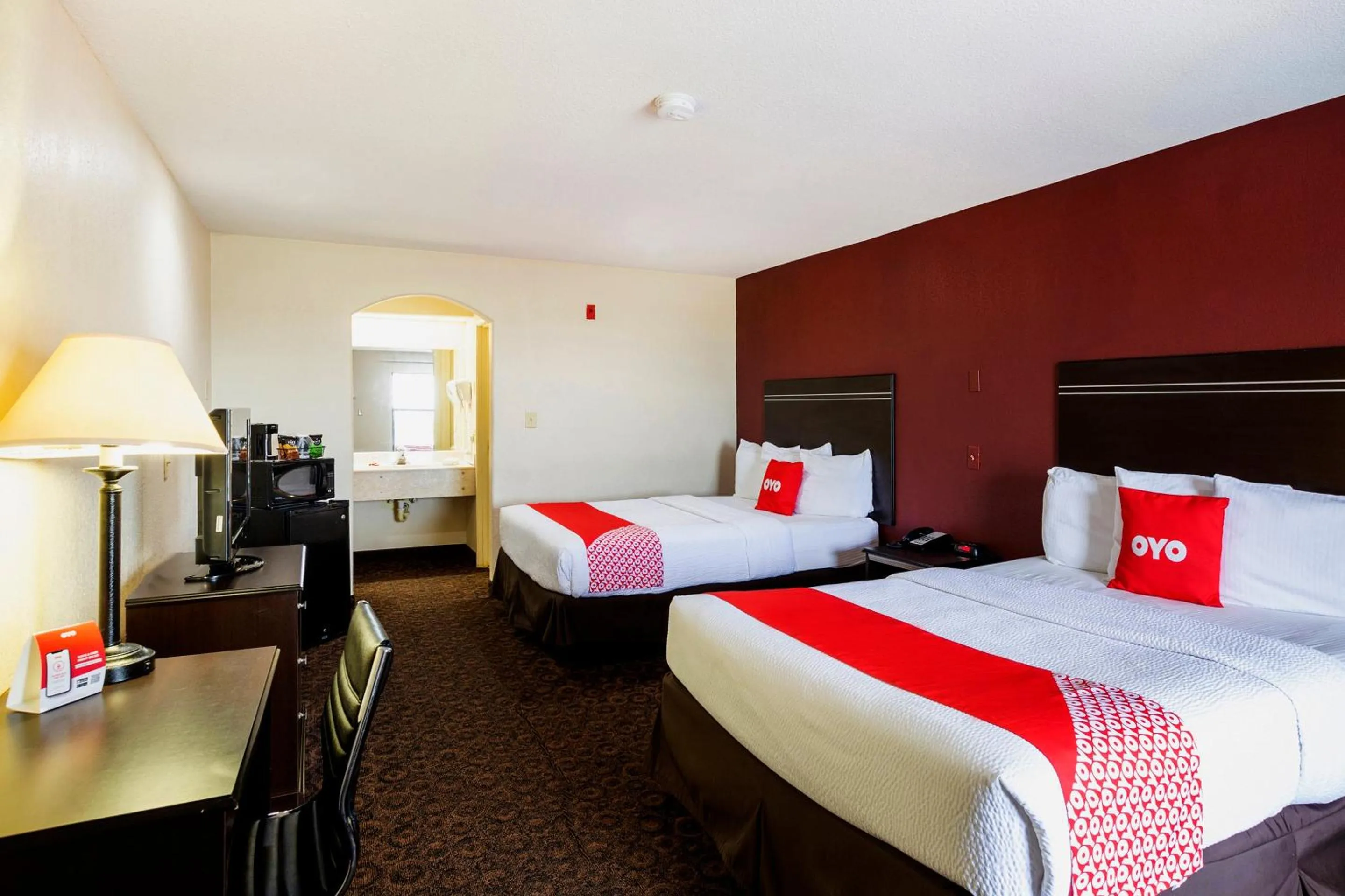 Bedroom, Bed in OYO Hotel LSU