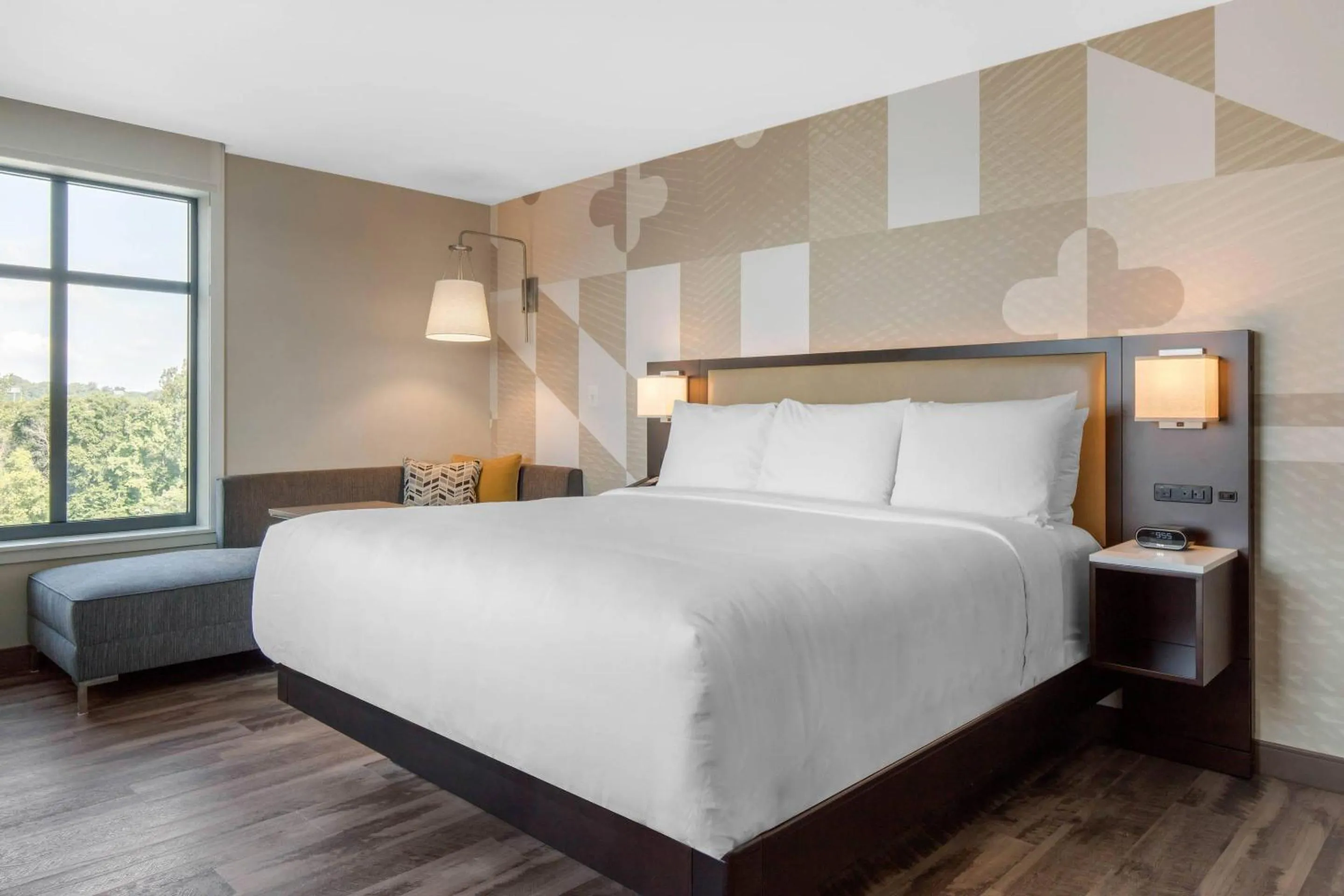 Bedroom, Bed in Cambria Hotel College Park