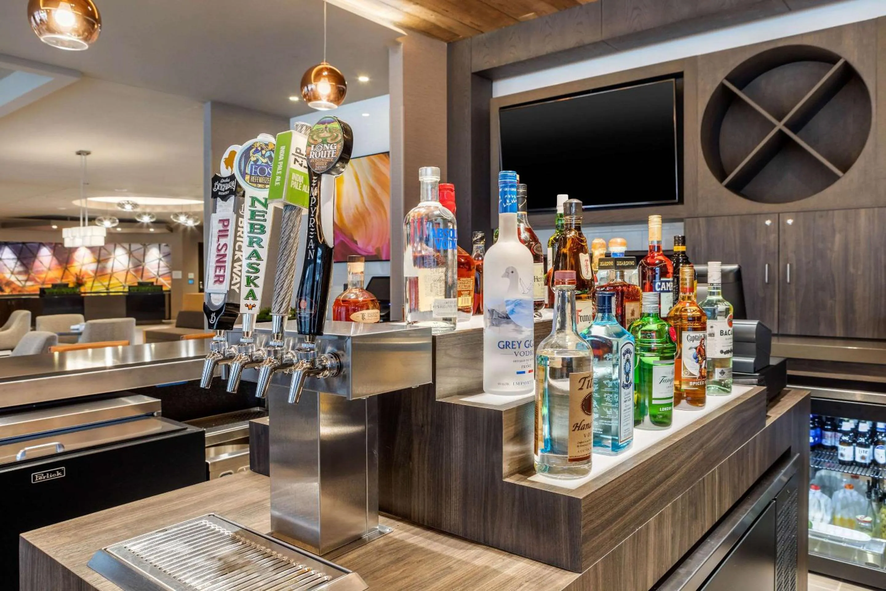 Restaurant/places to eat in Cambria Hotel Omaha Downtown