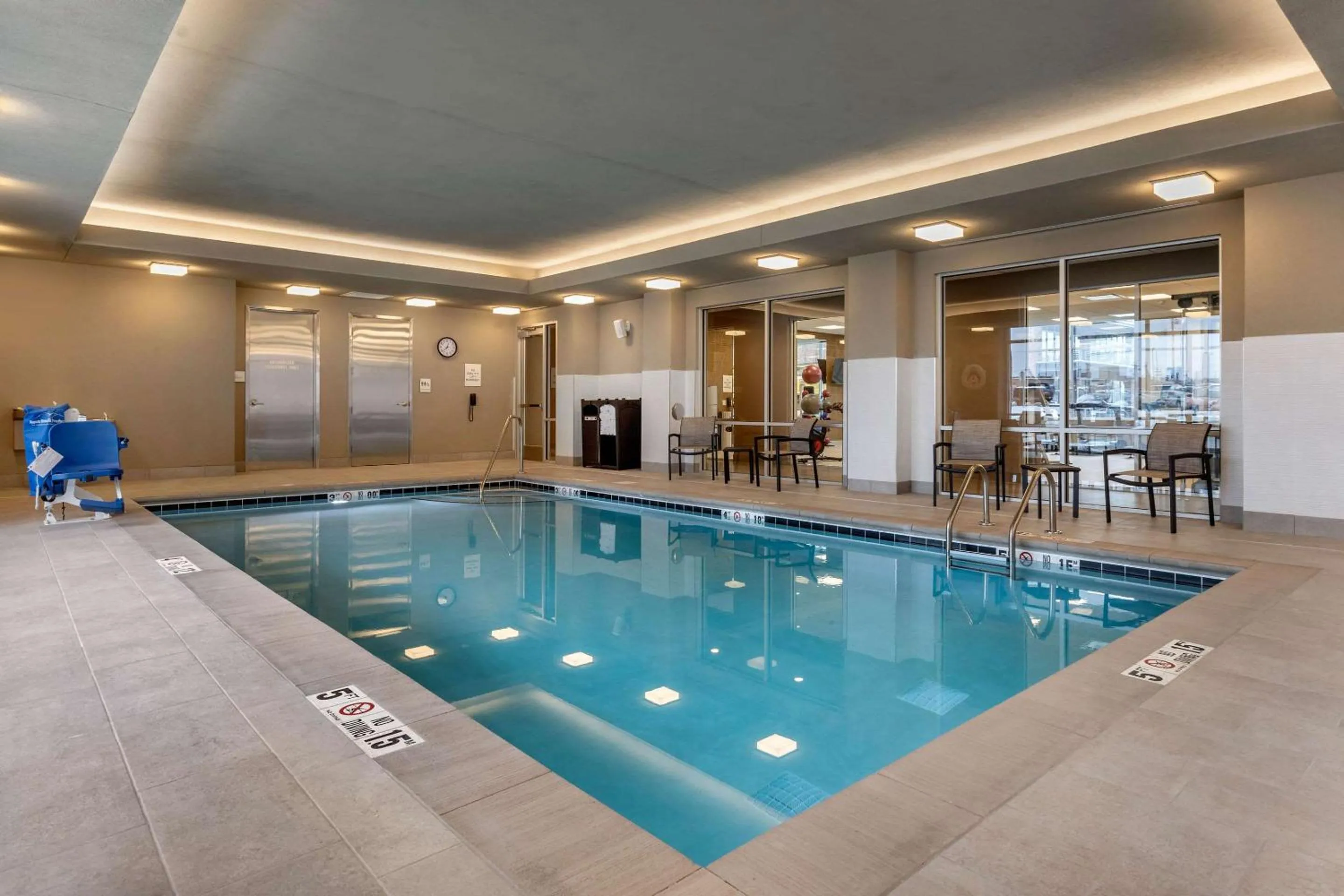 Swimming pool in Cambria Hotel Omaha Downtown