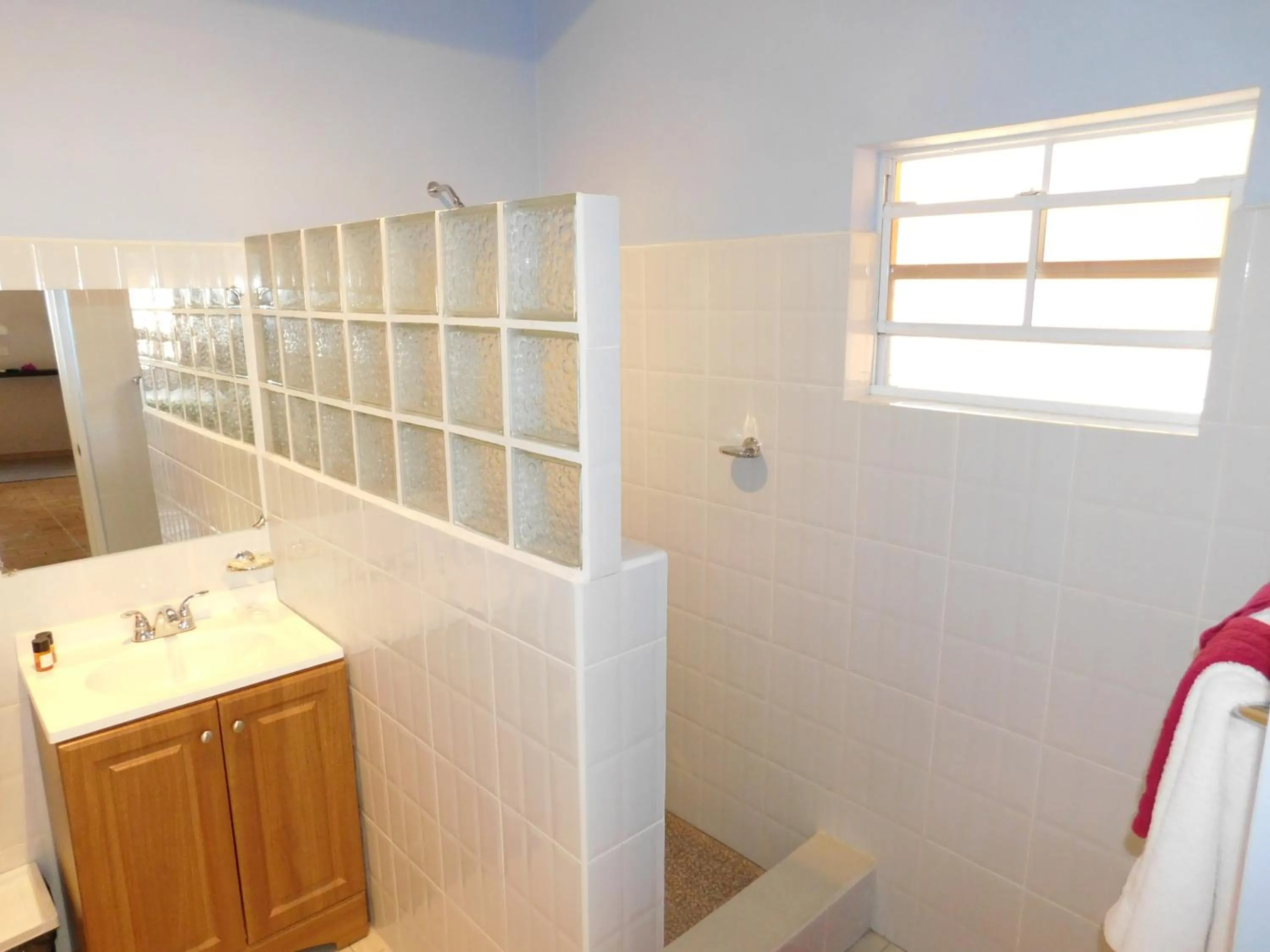 Bathroom in La Heliconia & Day Spa