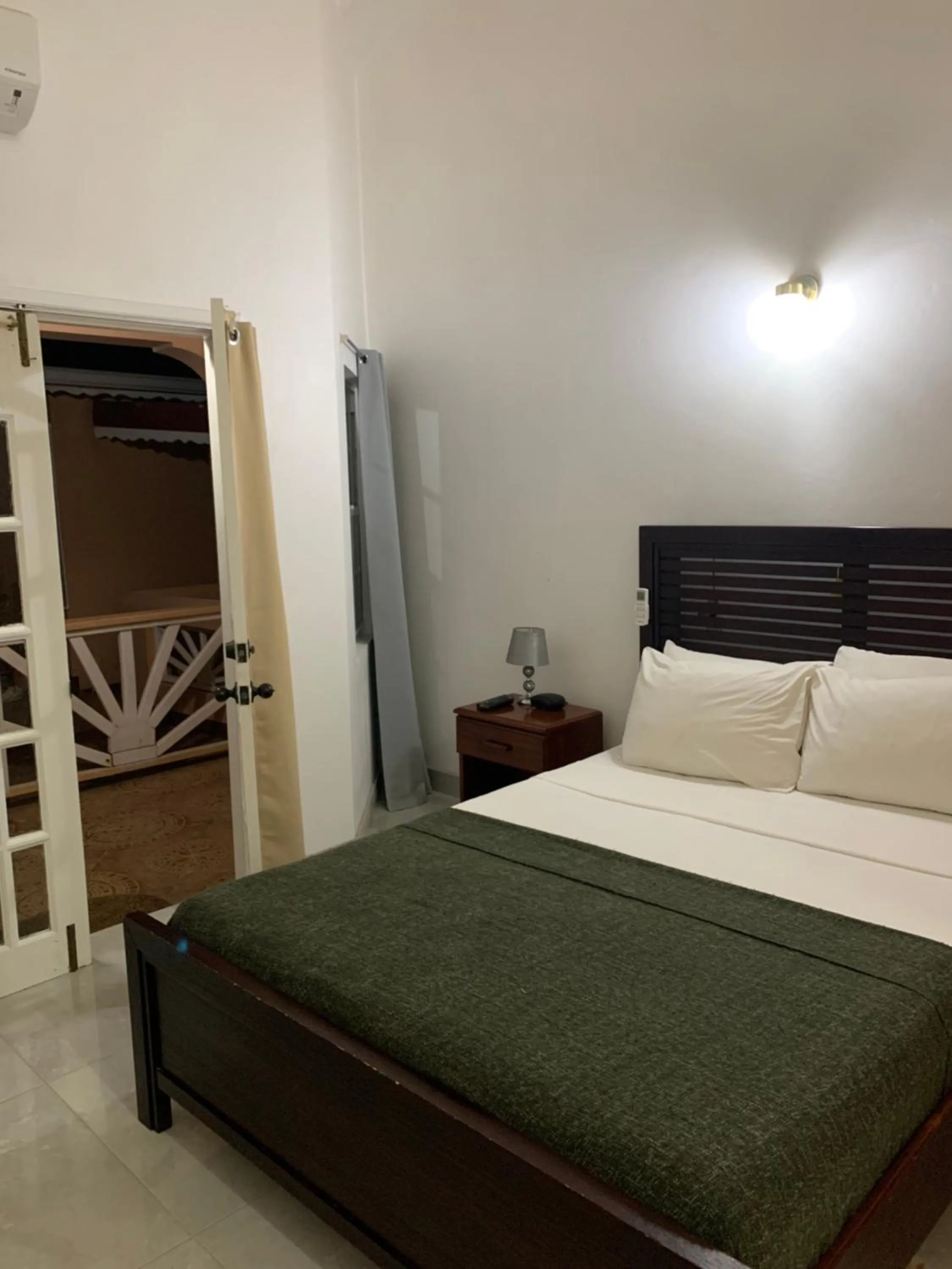 Bedroom, Bed in La Heliconia & Day Spa