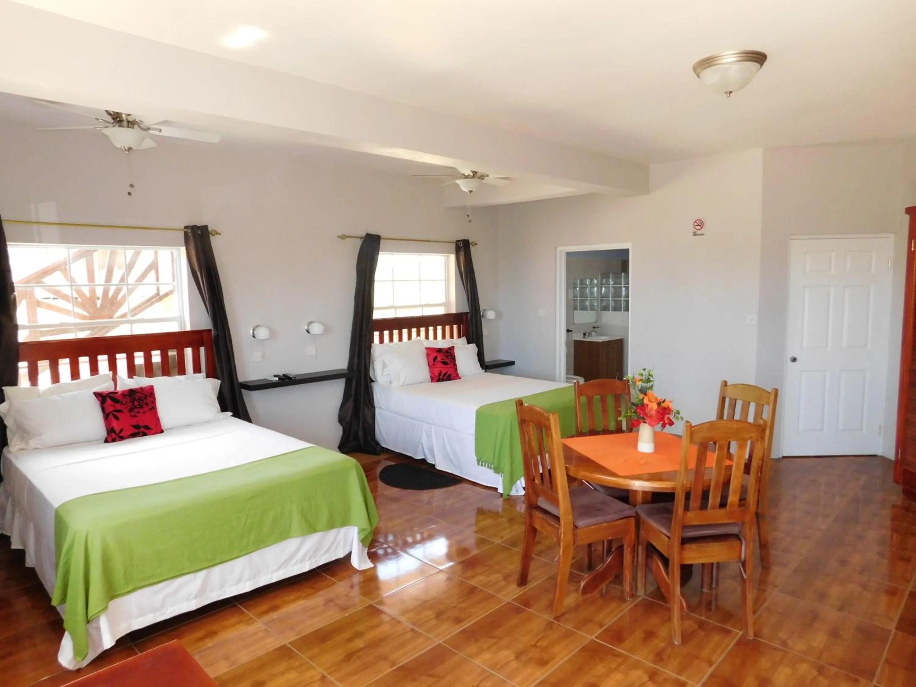 Bedroom, Bed in La Heliconia & Day Spa