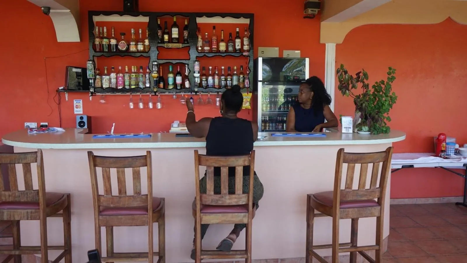 Lounge or bar in La Heliconia & Day Spa