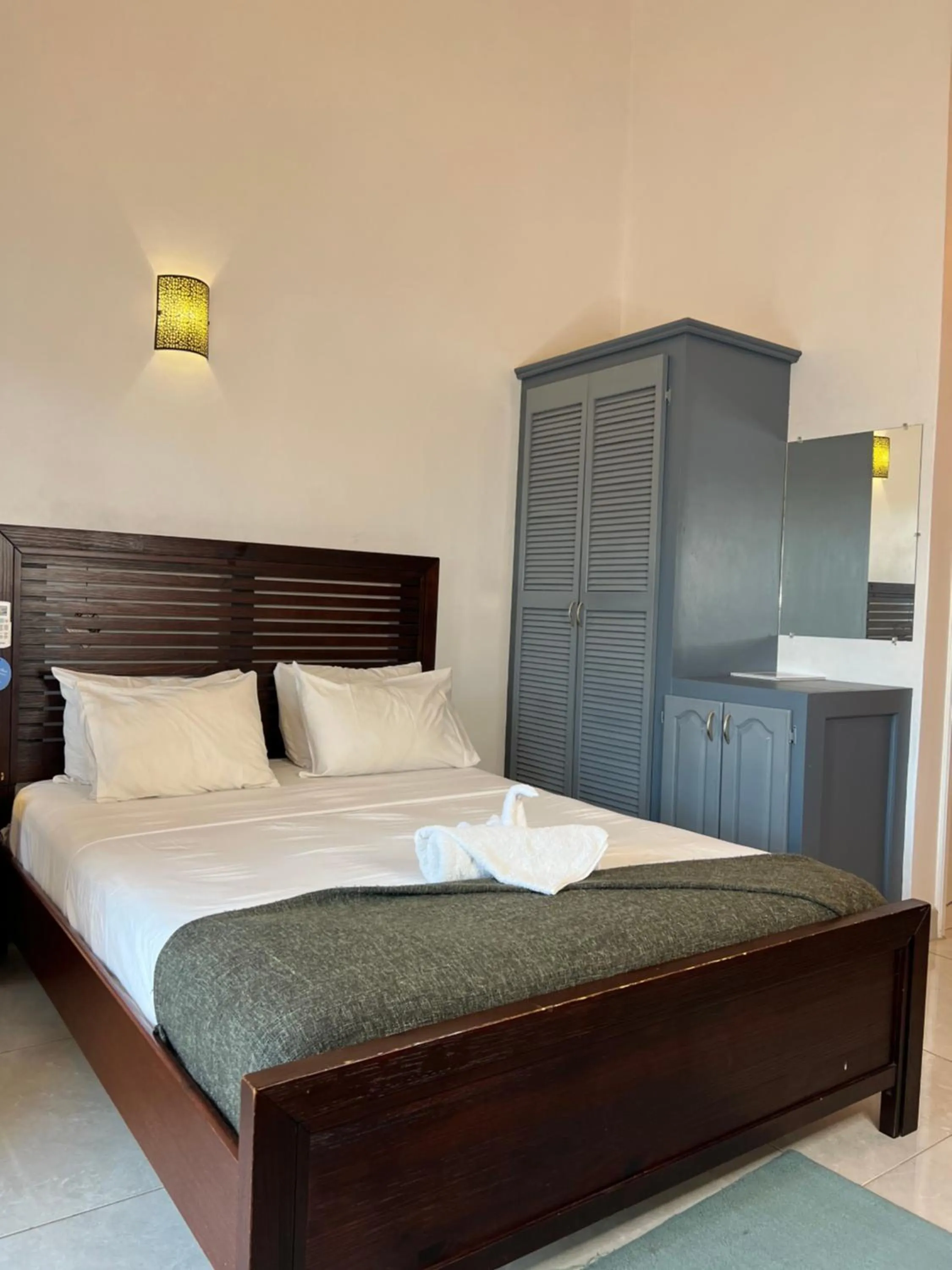 Bedroom, Bed in La Heliconia & Day Spa