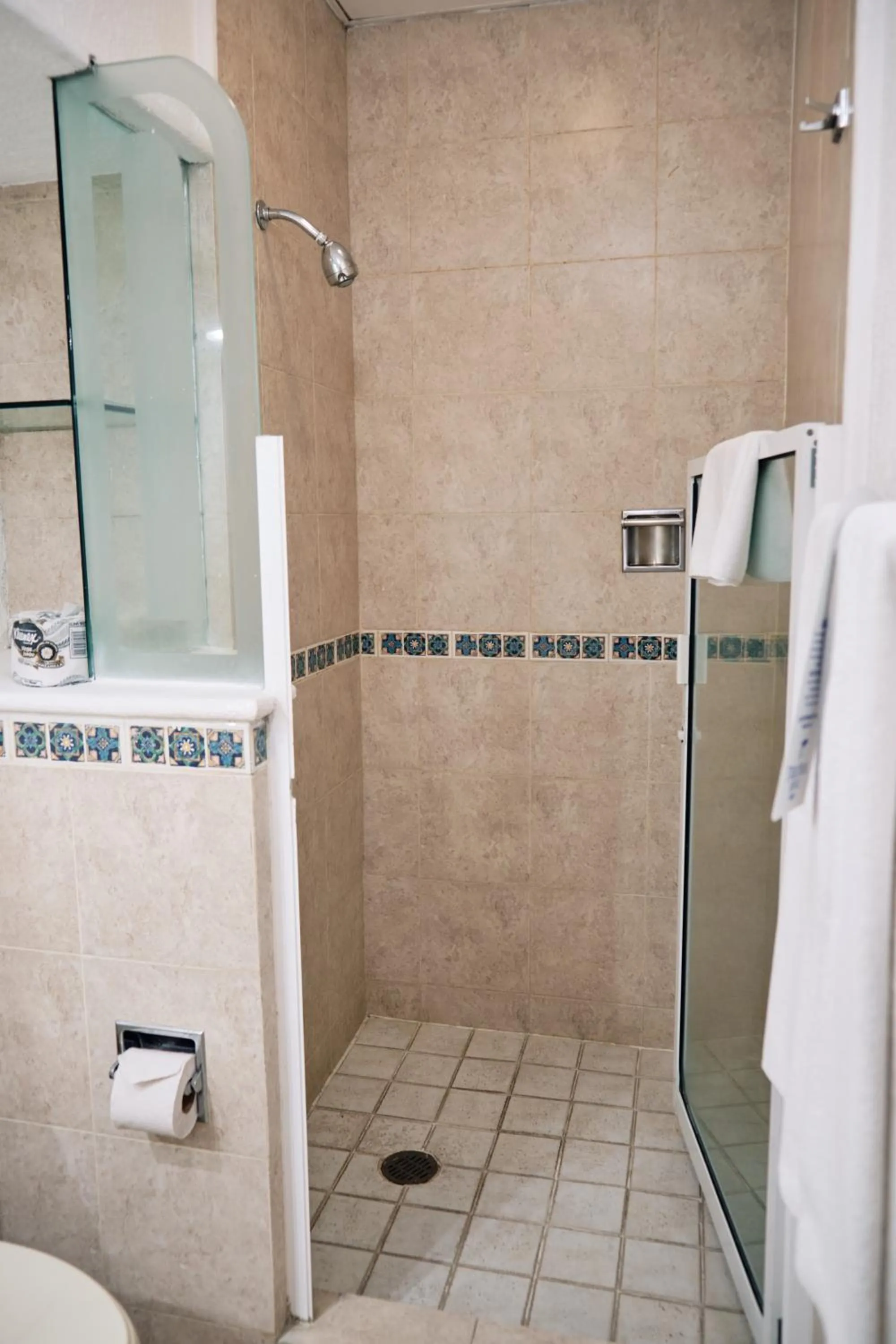 Shower in The Inn at Mazatlan