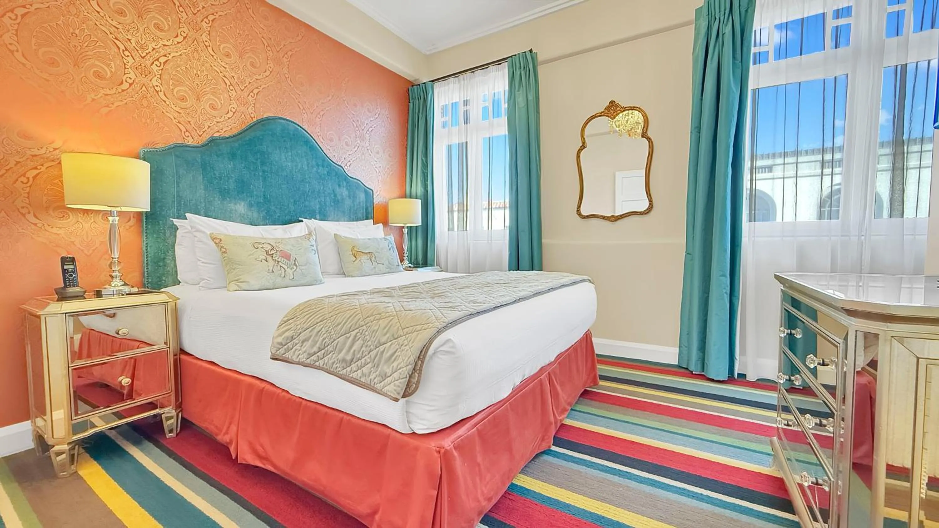 Bedroom, Bed in Art Deco Masonic Hotel