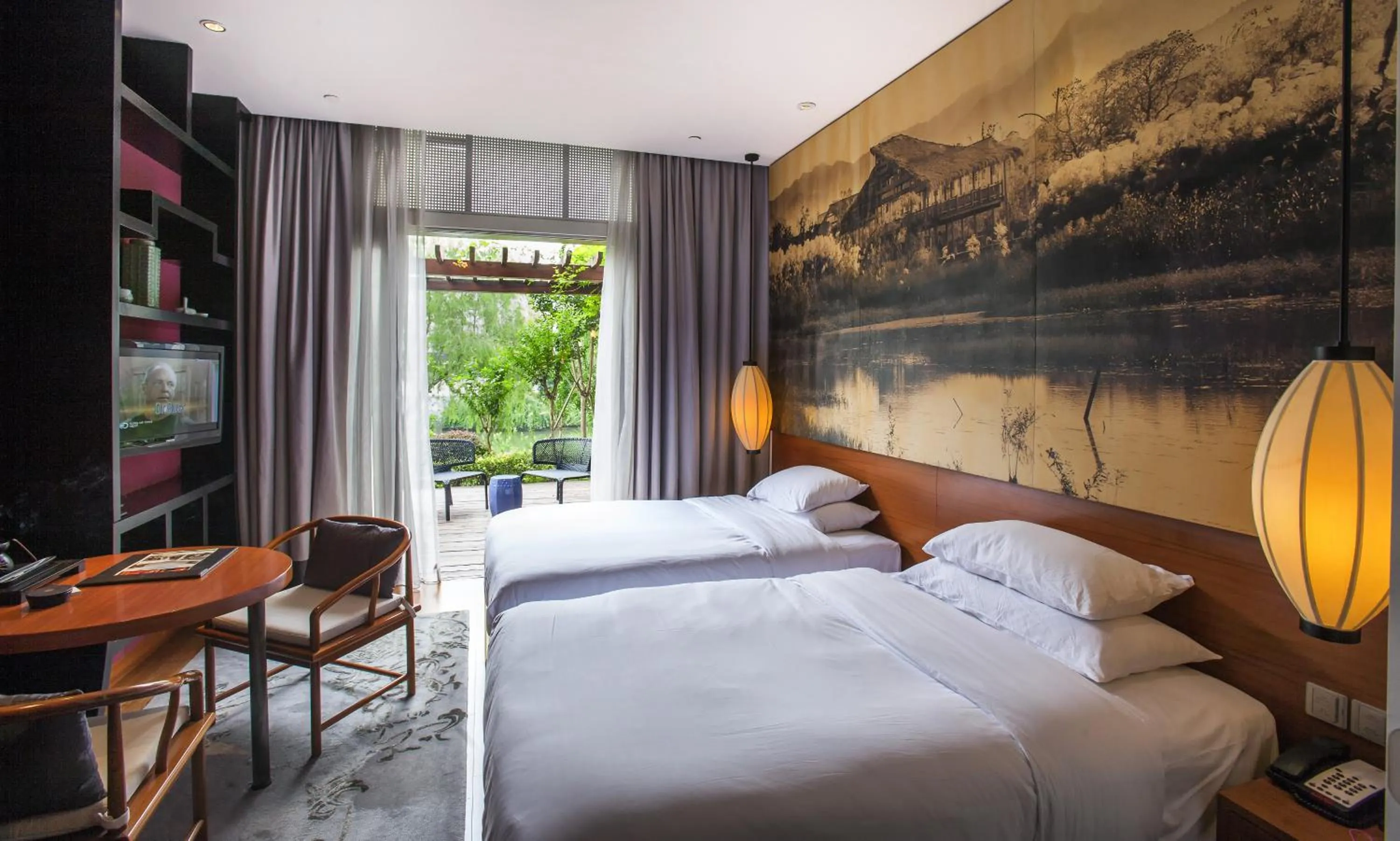 Photo of the whole room, Bed in Angsana Hangzhou