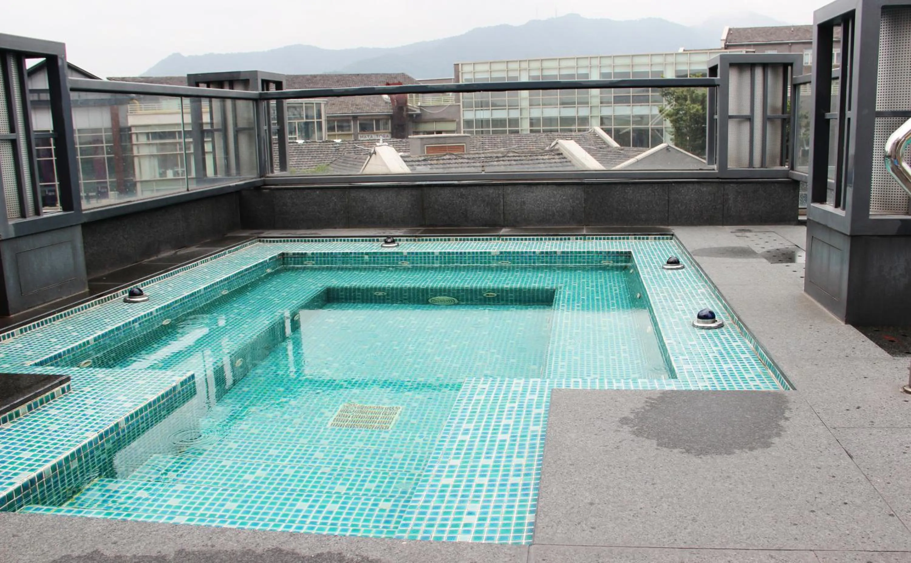 Swimming pool in Angsana Hangzhou