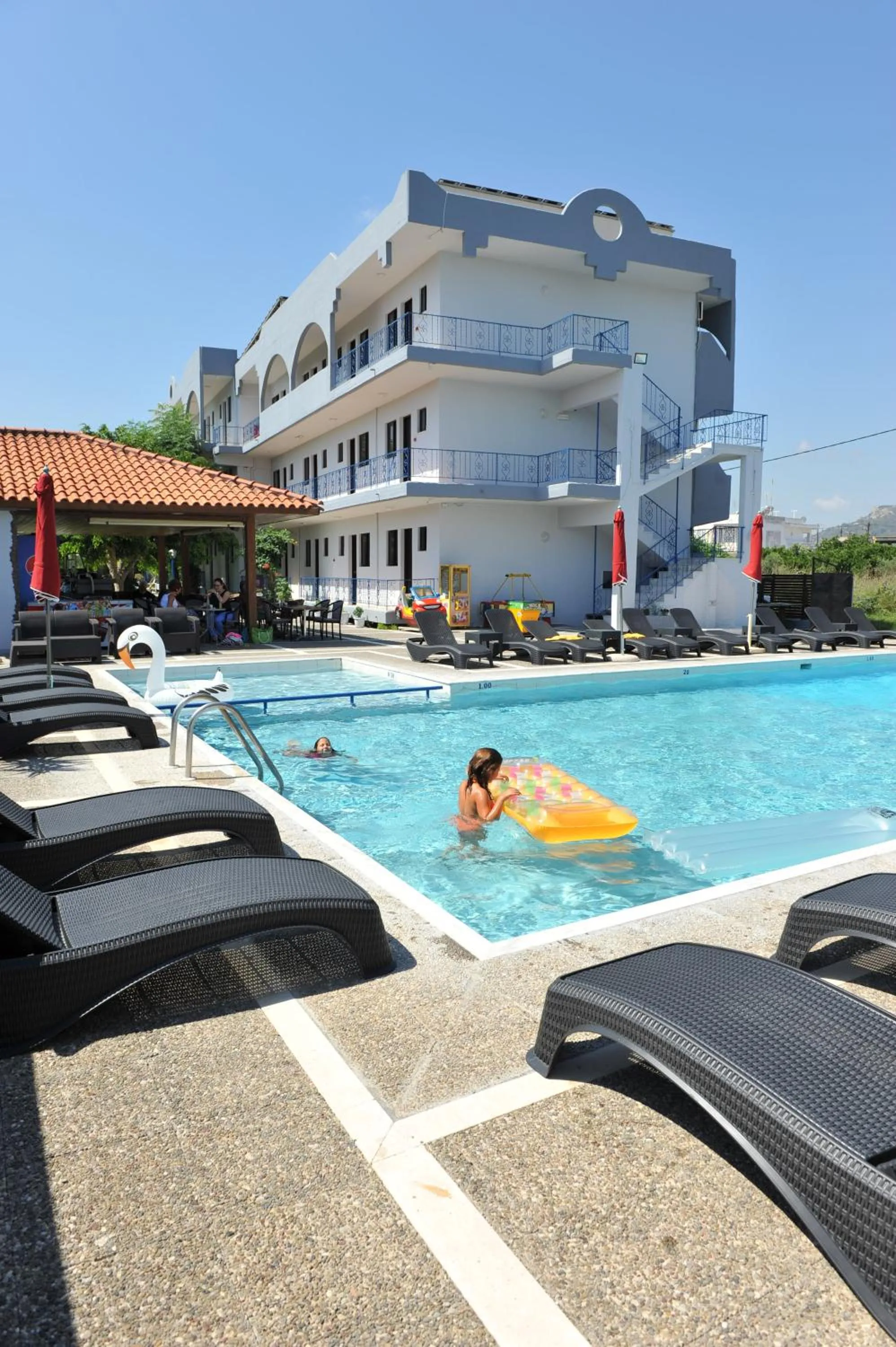 Swimming pool in Maritime