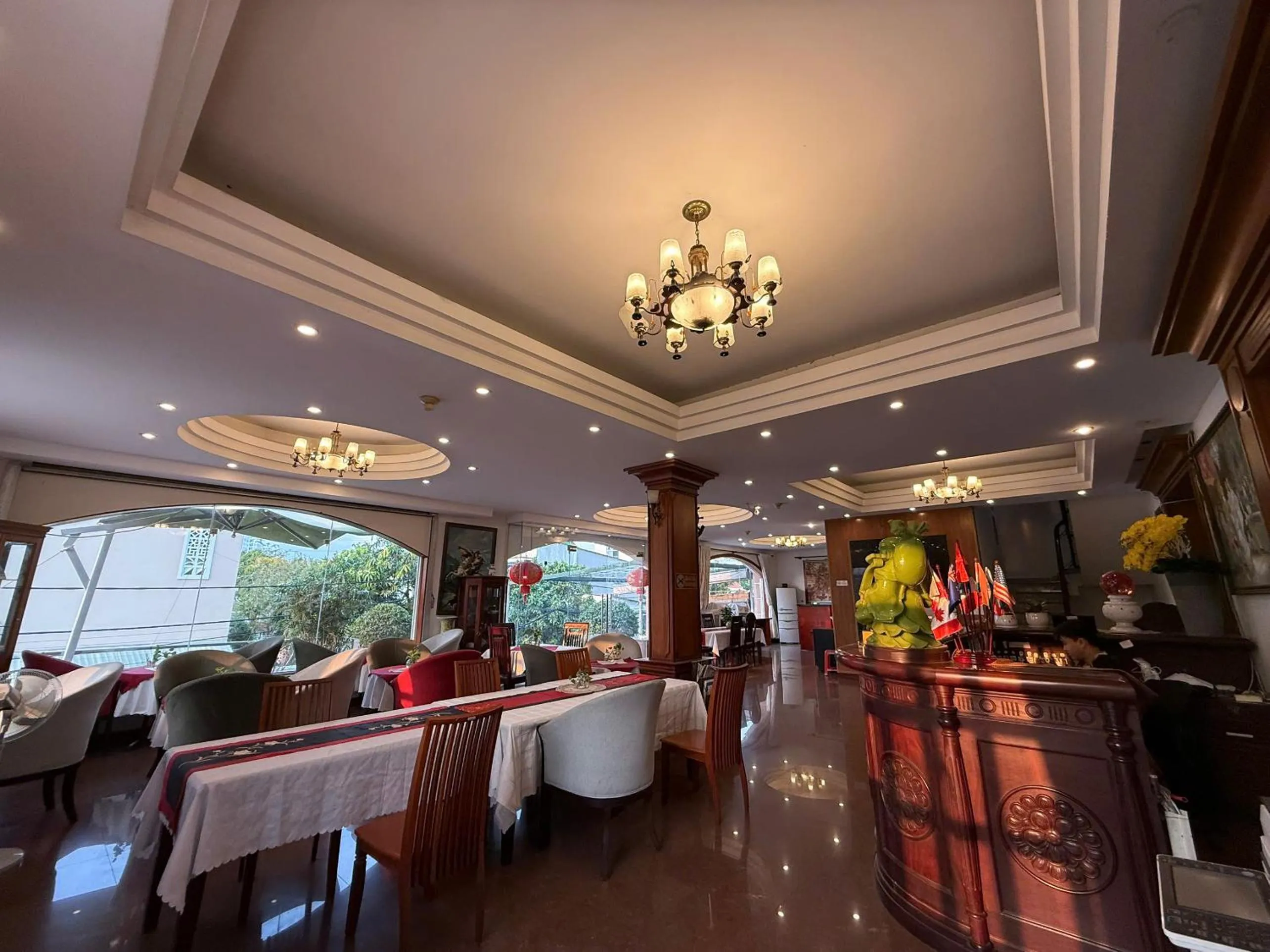 Hoa Phat Hotel & Apartment