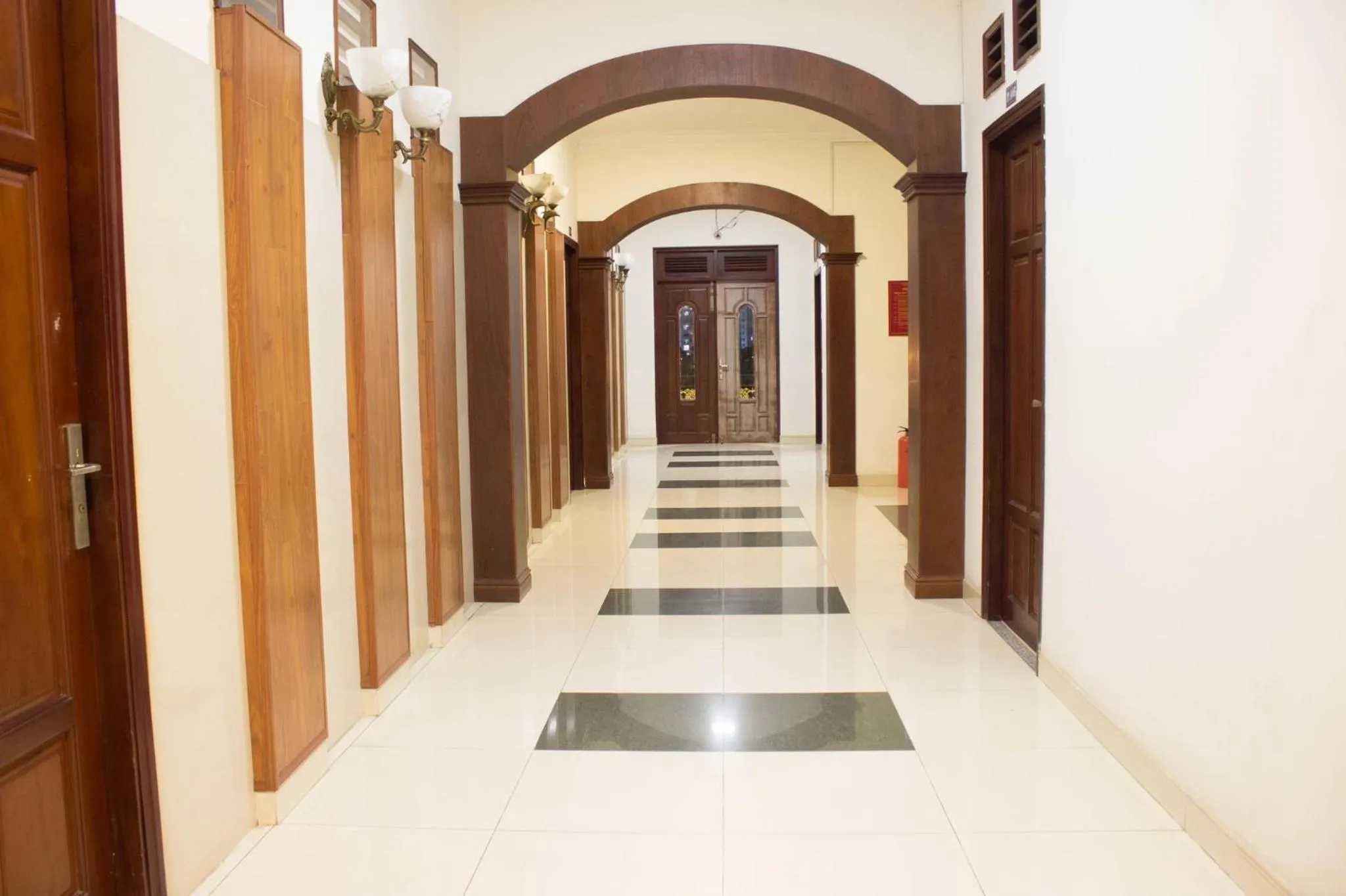 Hoa Phat Hotel & Apartment