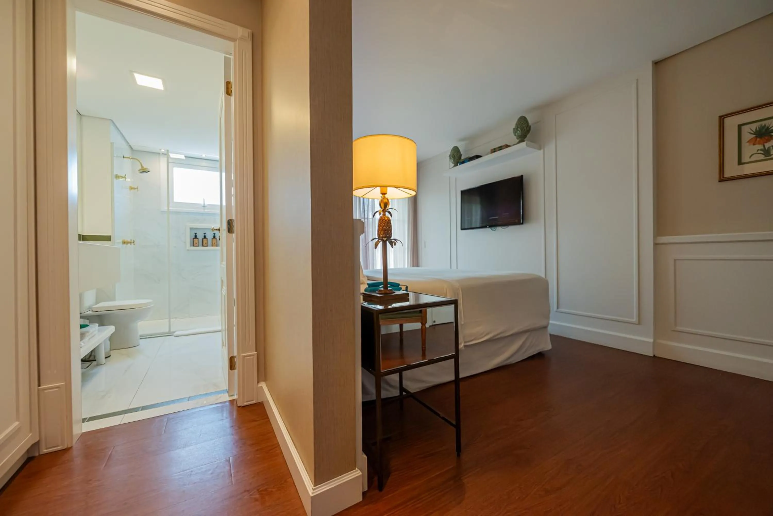 Photo of the whole room, Bed in Villa do Vale Boutique Hotel