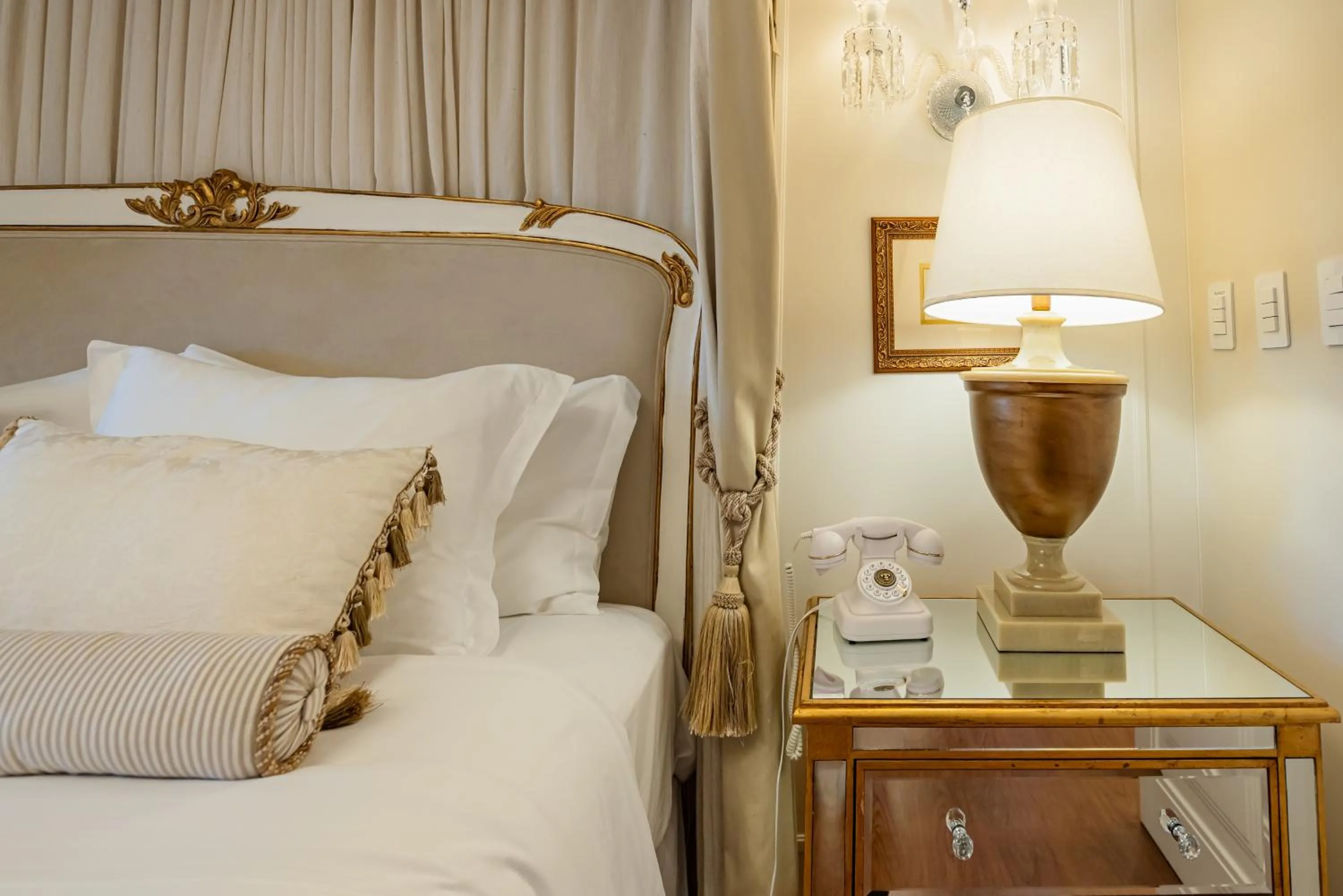 Decorative detail, Bed in Villa do Vale Boutique Hotel