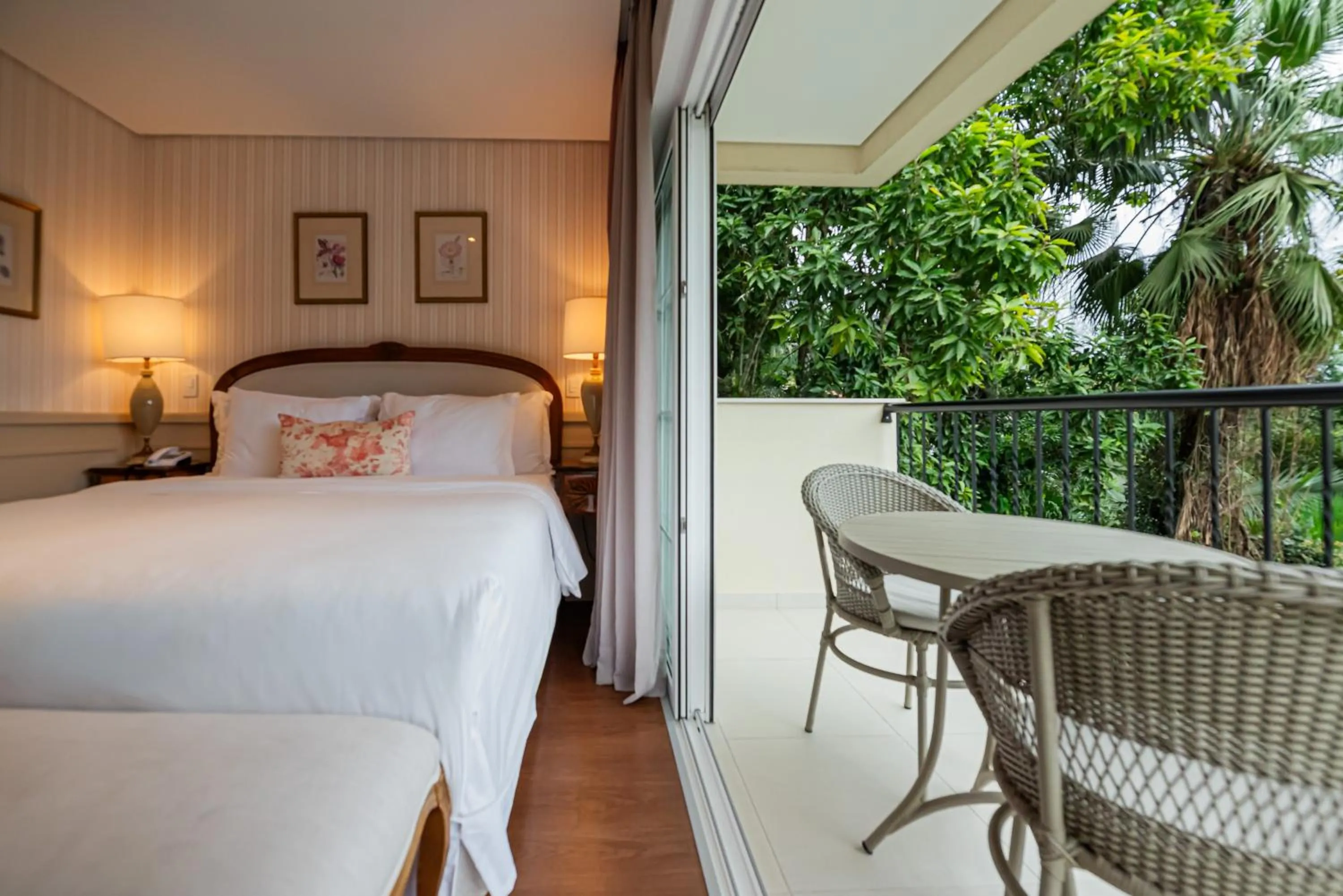 View (from property/room), Bed in Villa do Vale Boutique Hotel