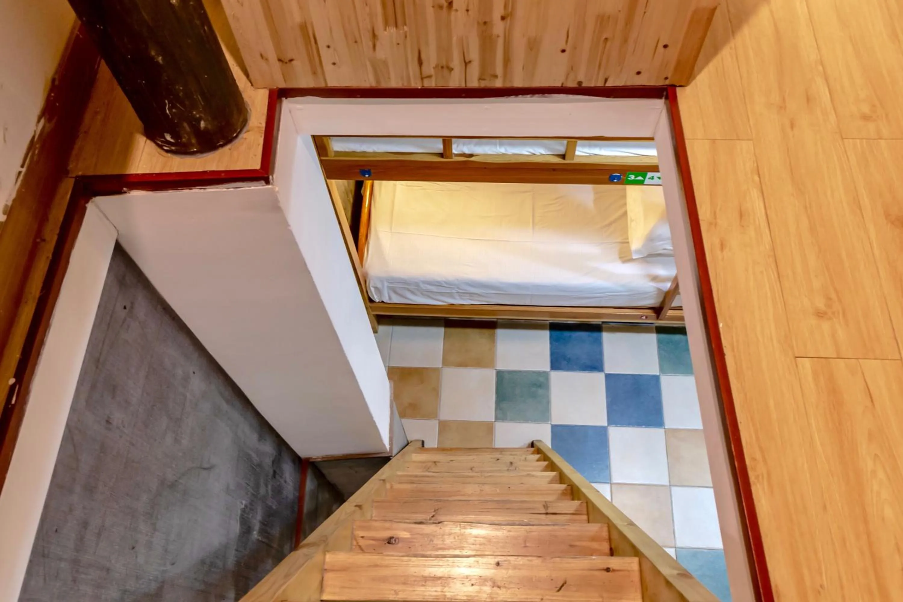 Decorative detail, Bed in Hofang Guest House