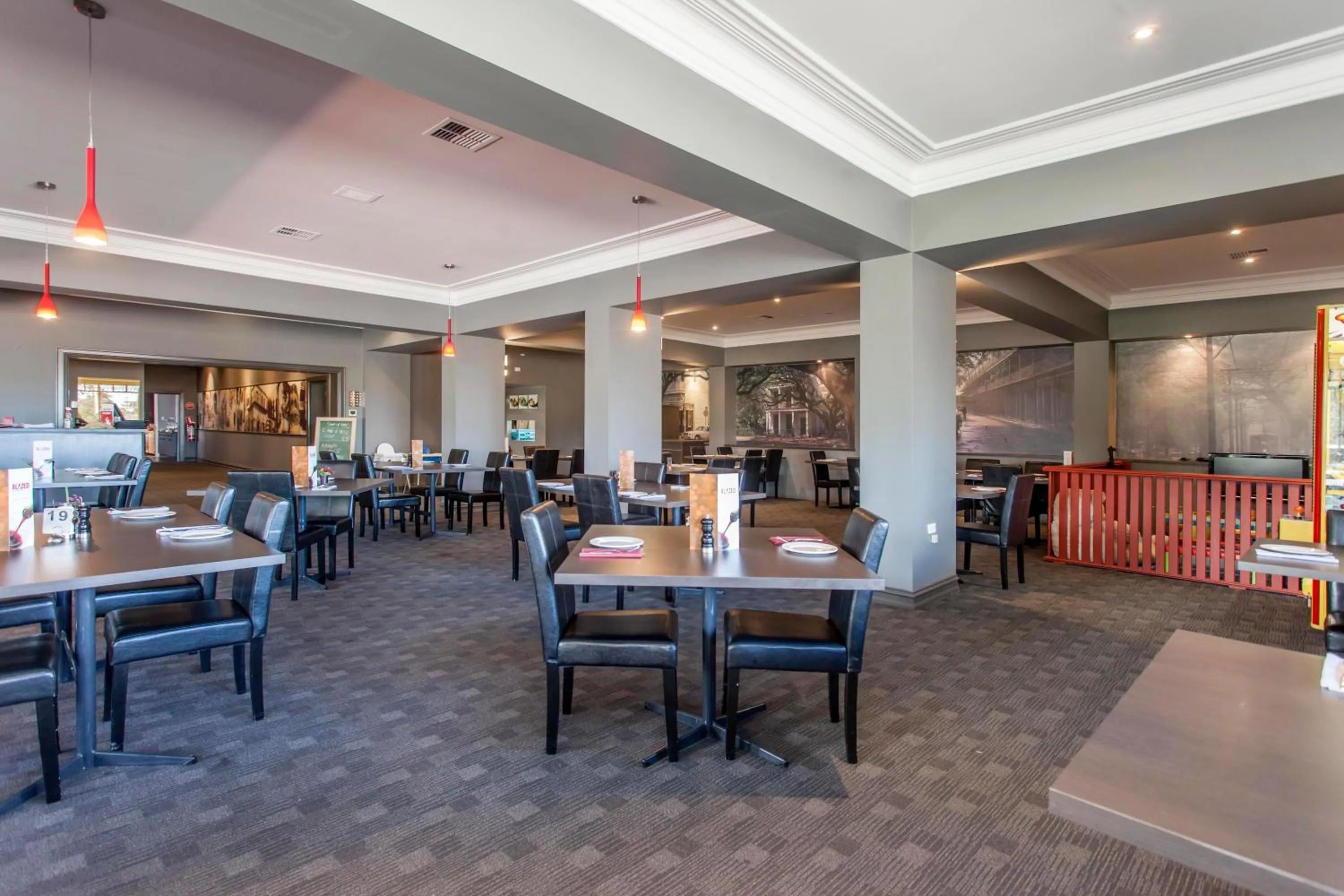 Restaurant/places to eat in Sunshine Motor Inn