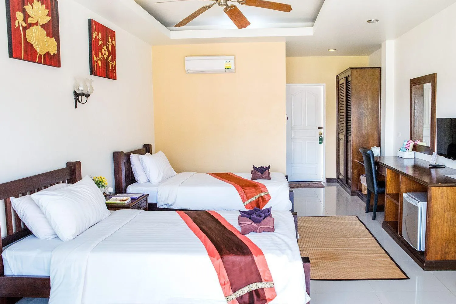 Bed in Ananda Villa - SHA Plus