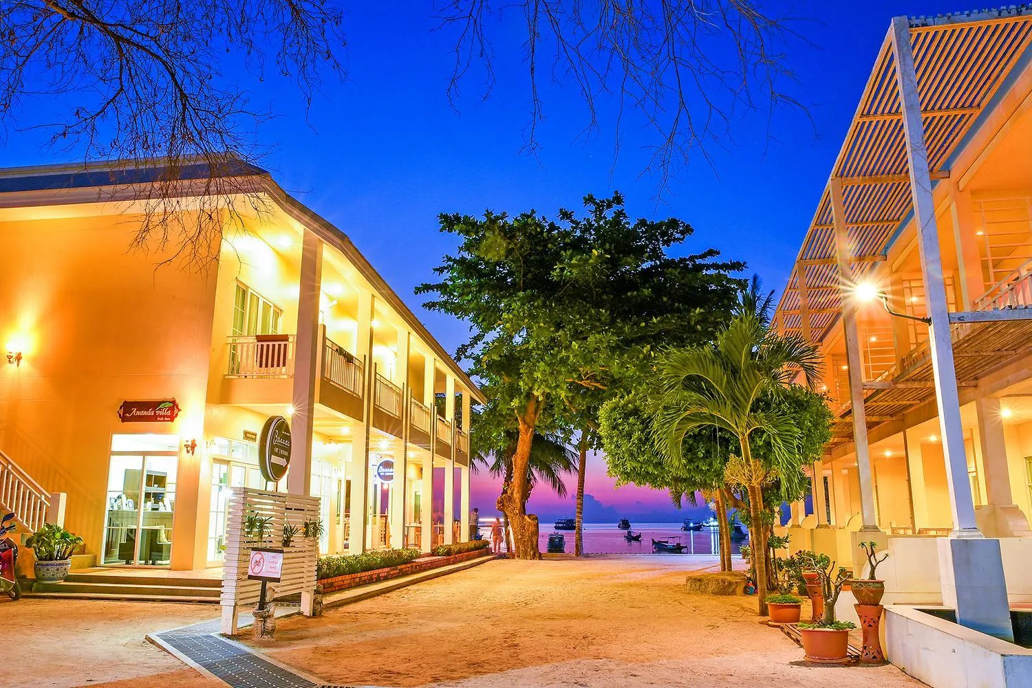 Beach in Ananda Villa - SHA Plus