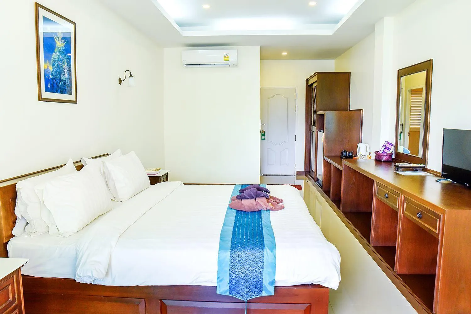 Bed in Ananda Villa - SHA Plus