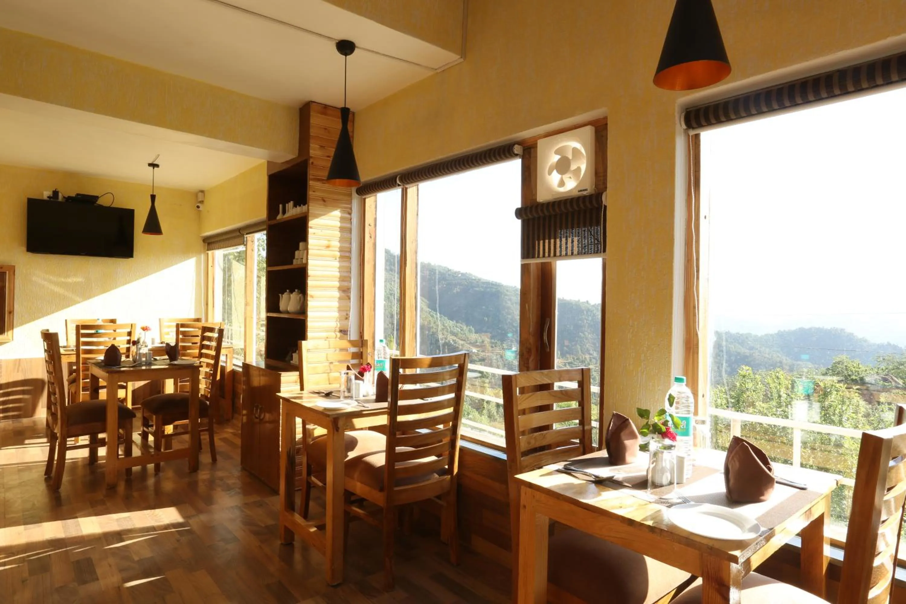 Restaurant/places to eat in The Moksh Eco Inn