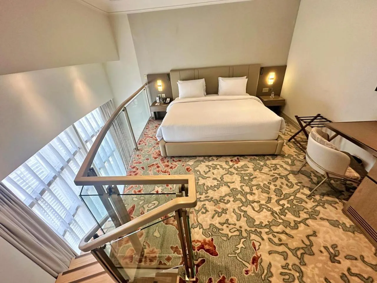 Bed in The Tower Plaza Hotel Dubai