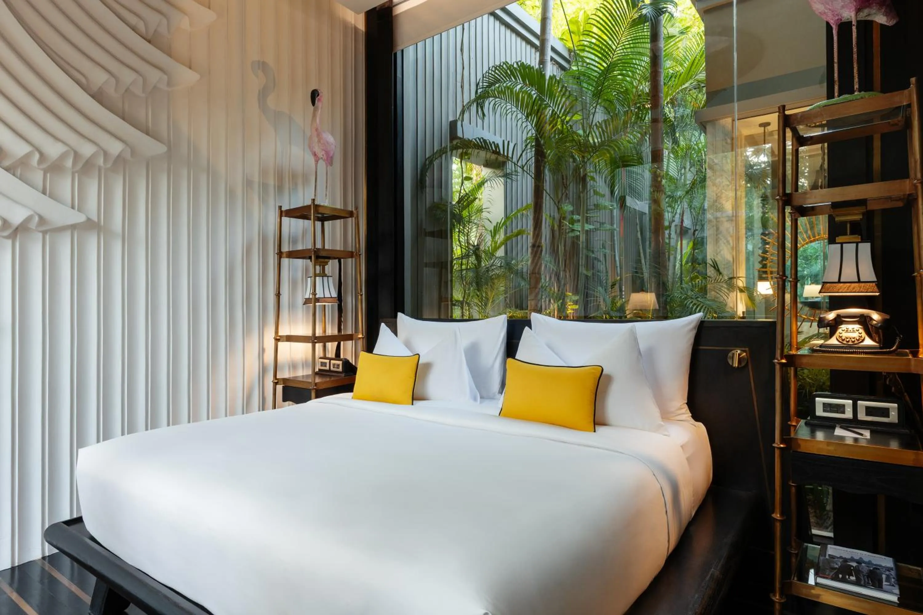 Bed in Shinta Mani Angkor