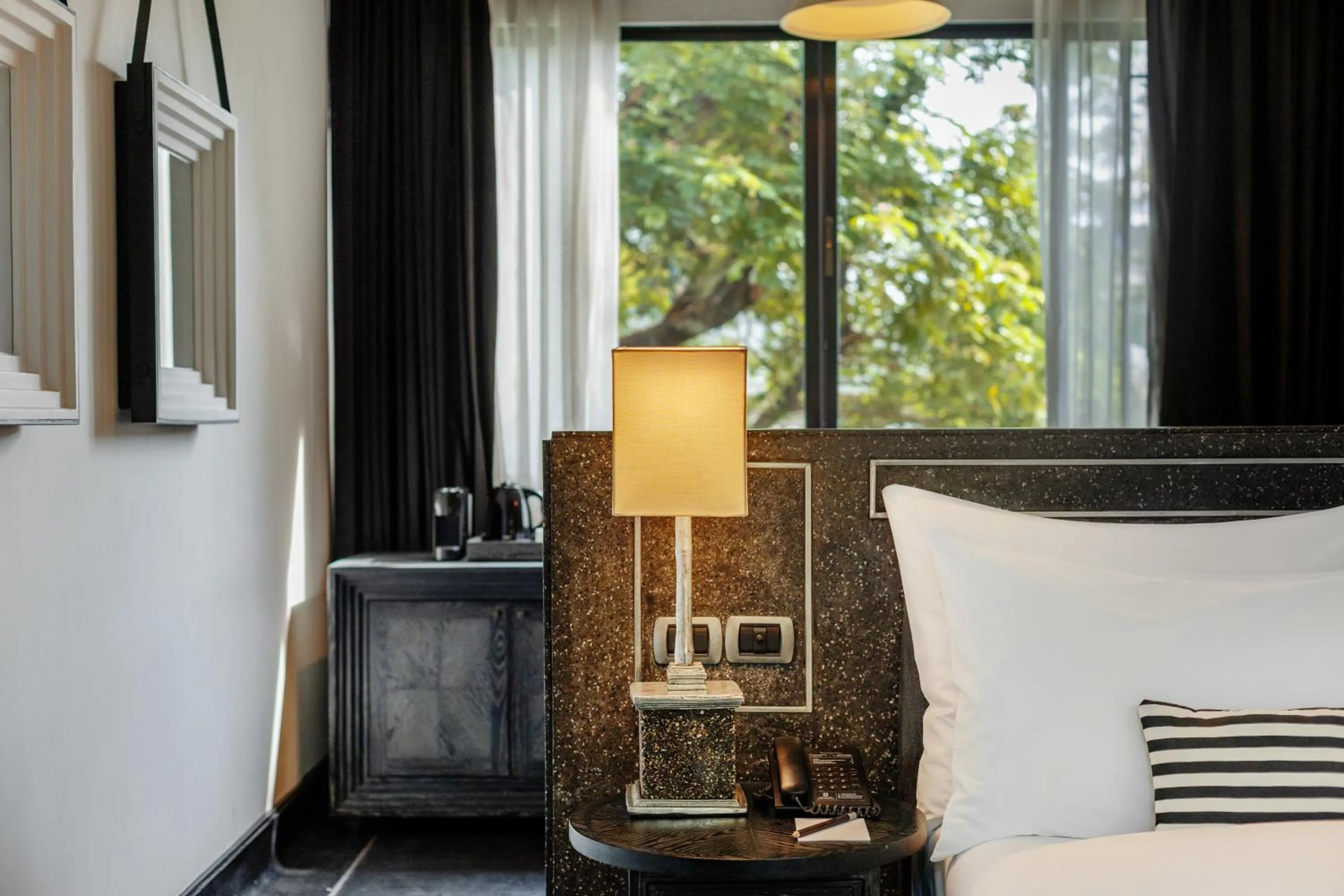 Bed in Shinta Mani Angkor