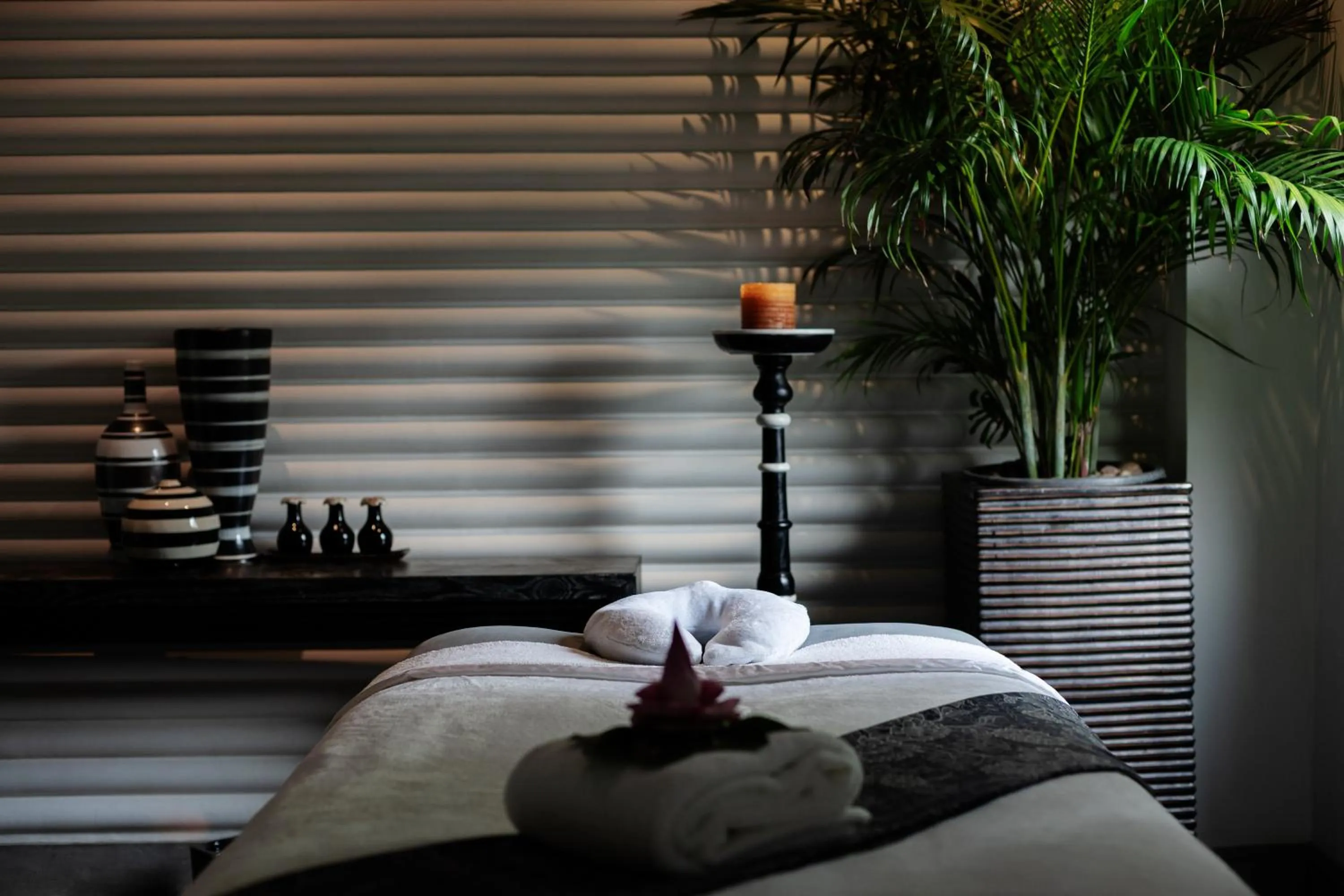 Spa and wellness centre/facilities, Bed in Shinta Mani Angkor