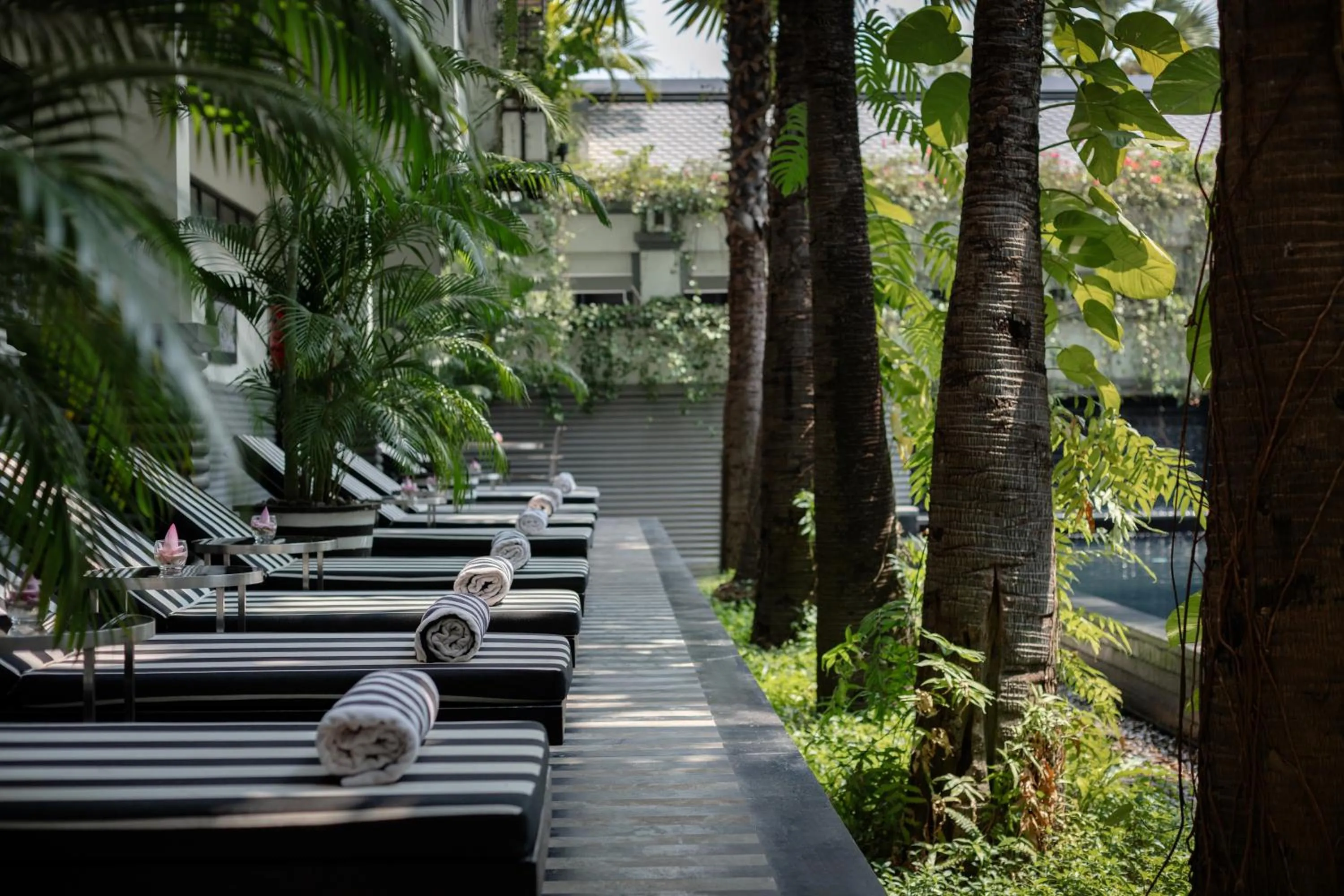 Swimming pool in Shinta Mani Angkor