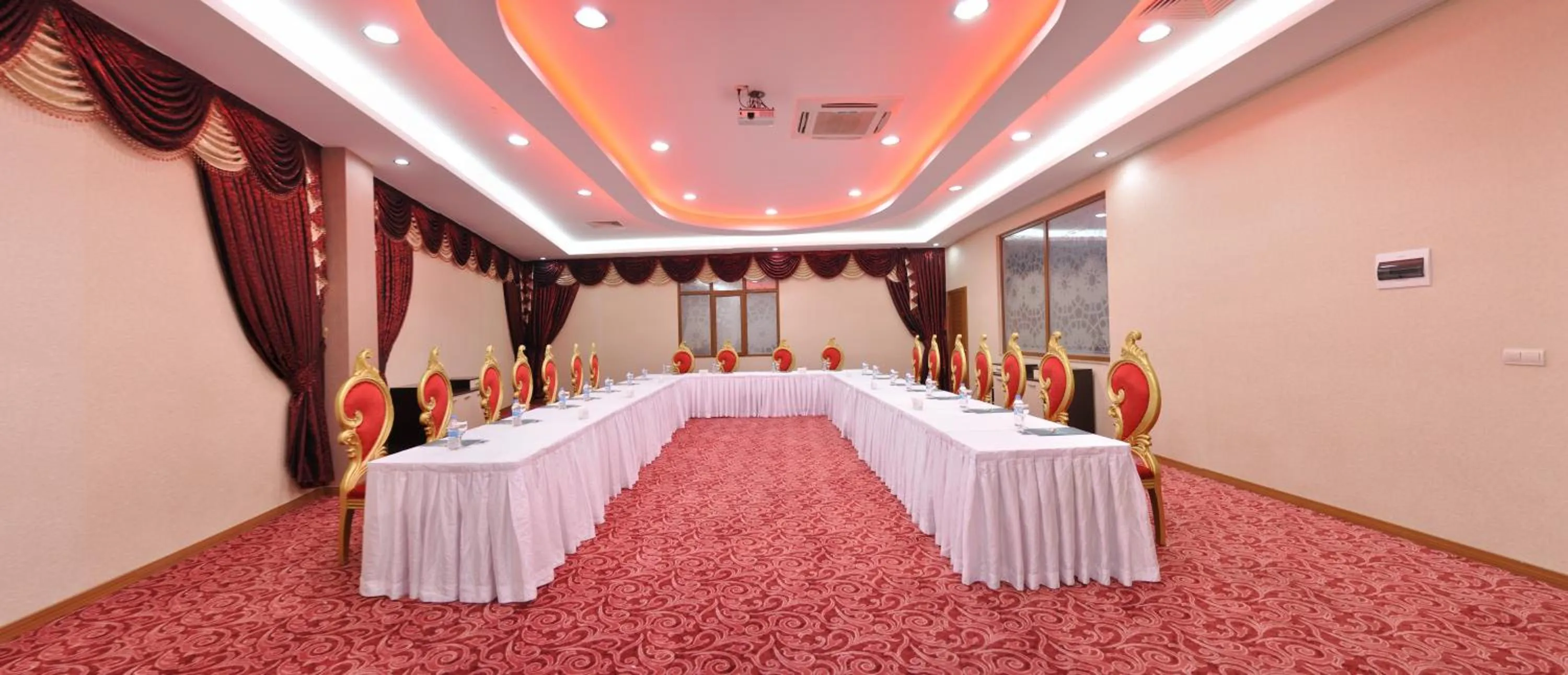 Meeting/conference room in Demosan Hotel