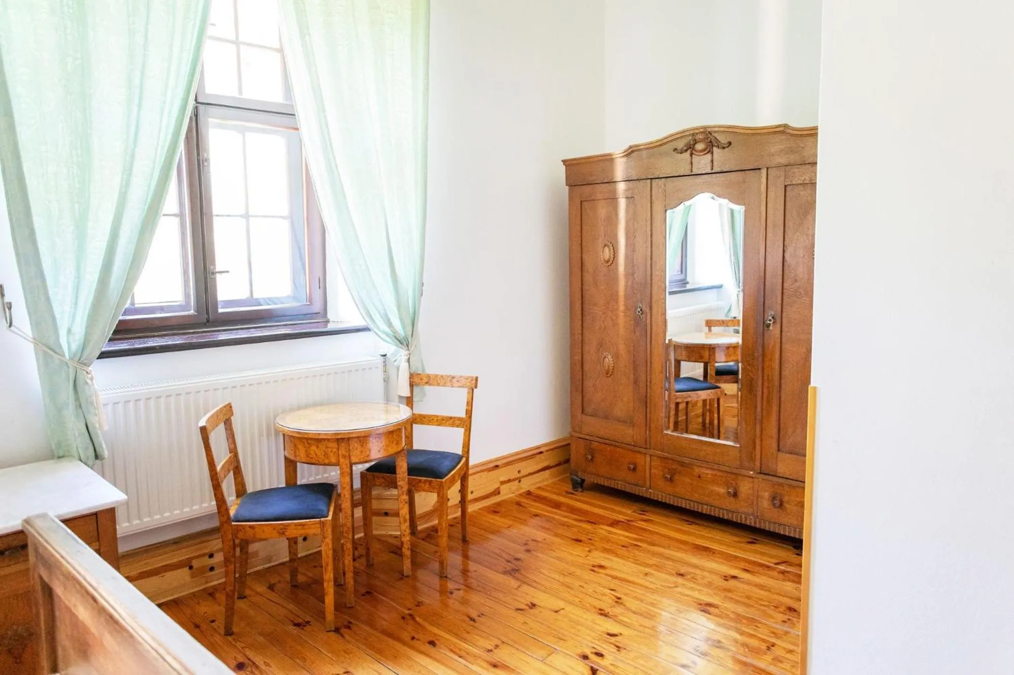 Photo of the whole room in Pałac Krobielowice