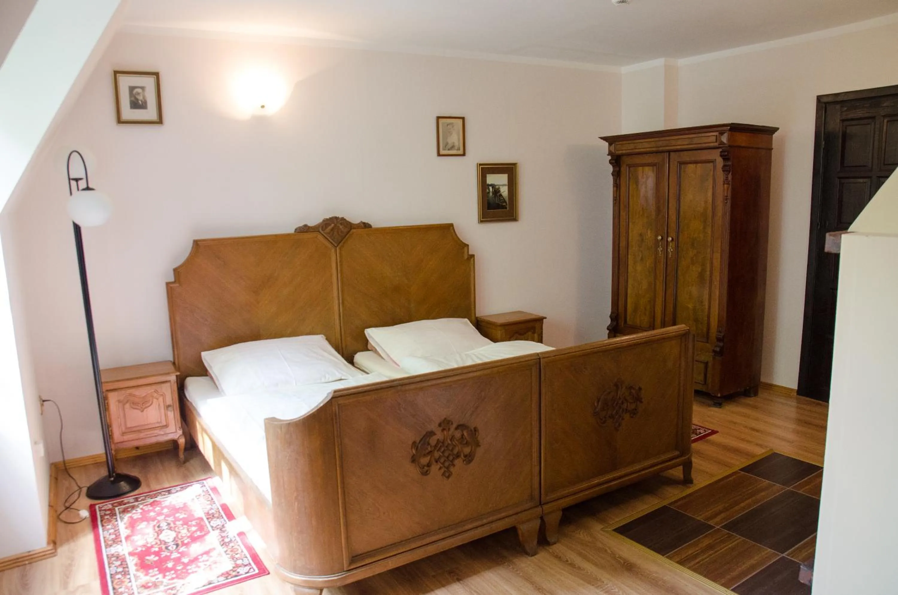 Bed in Pałac Krobielowice