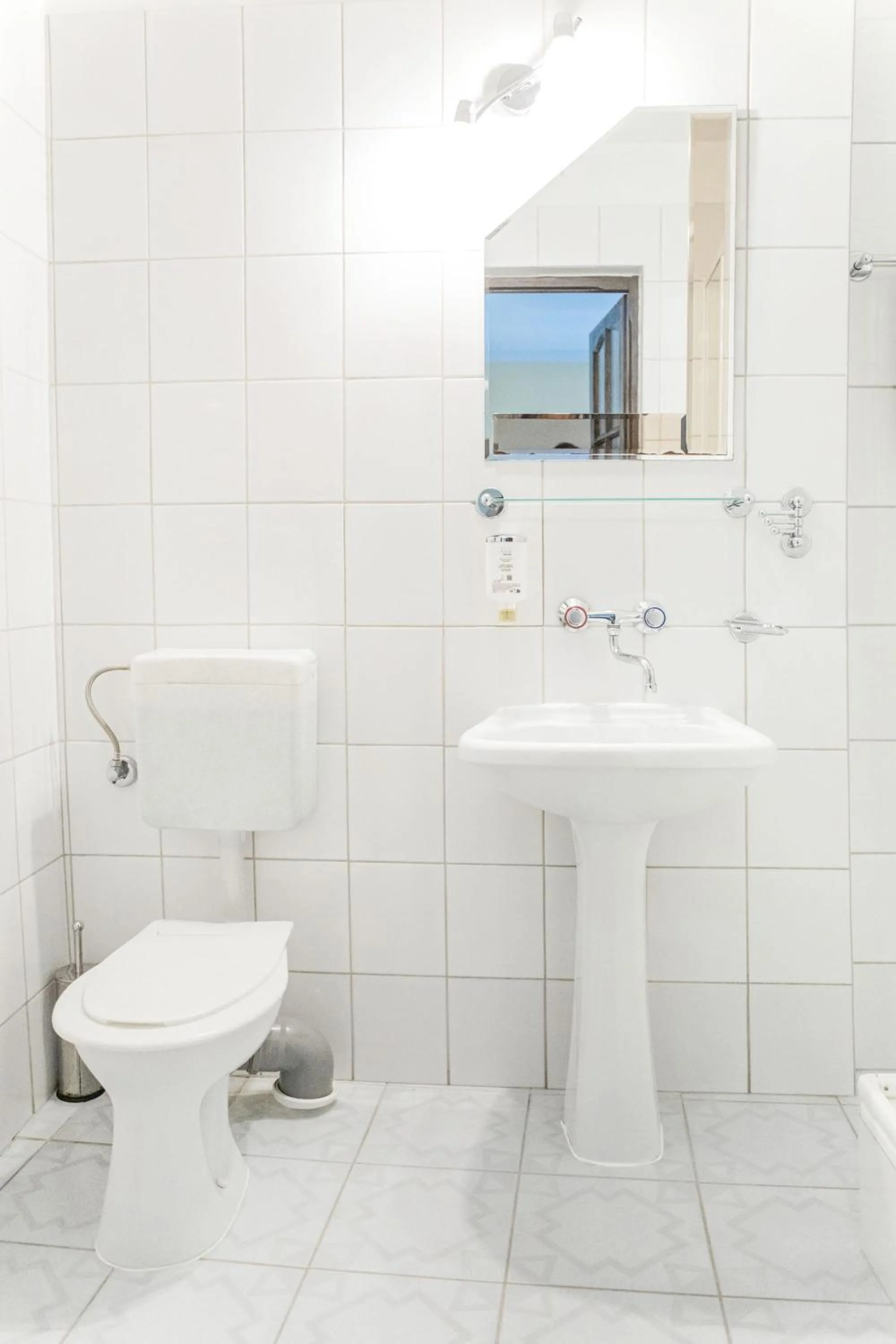 Toilet in Pałac Krobielowice