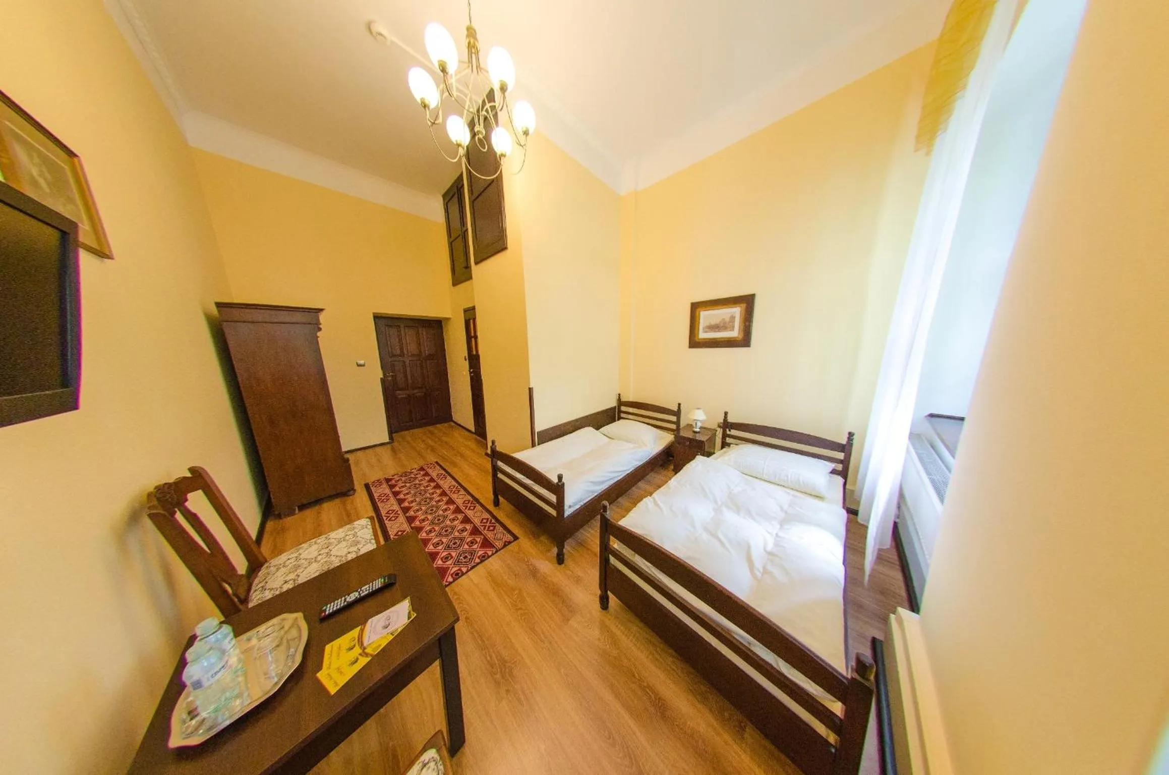 Photo of the whole room, Bed in Pałac Krobielowice