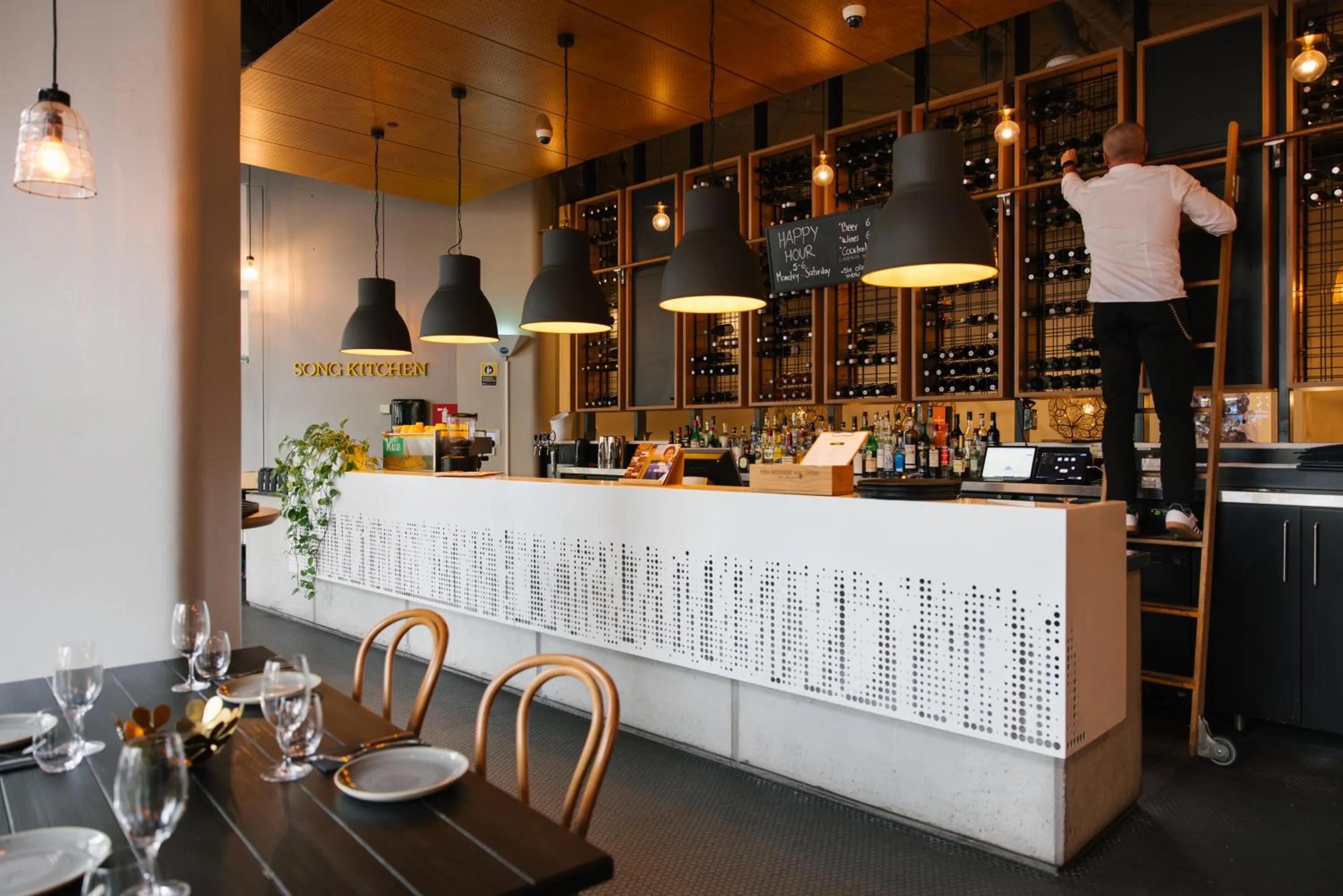 Lounge or bar in Song Hotel Sydney