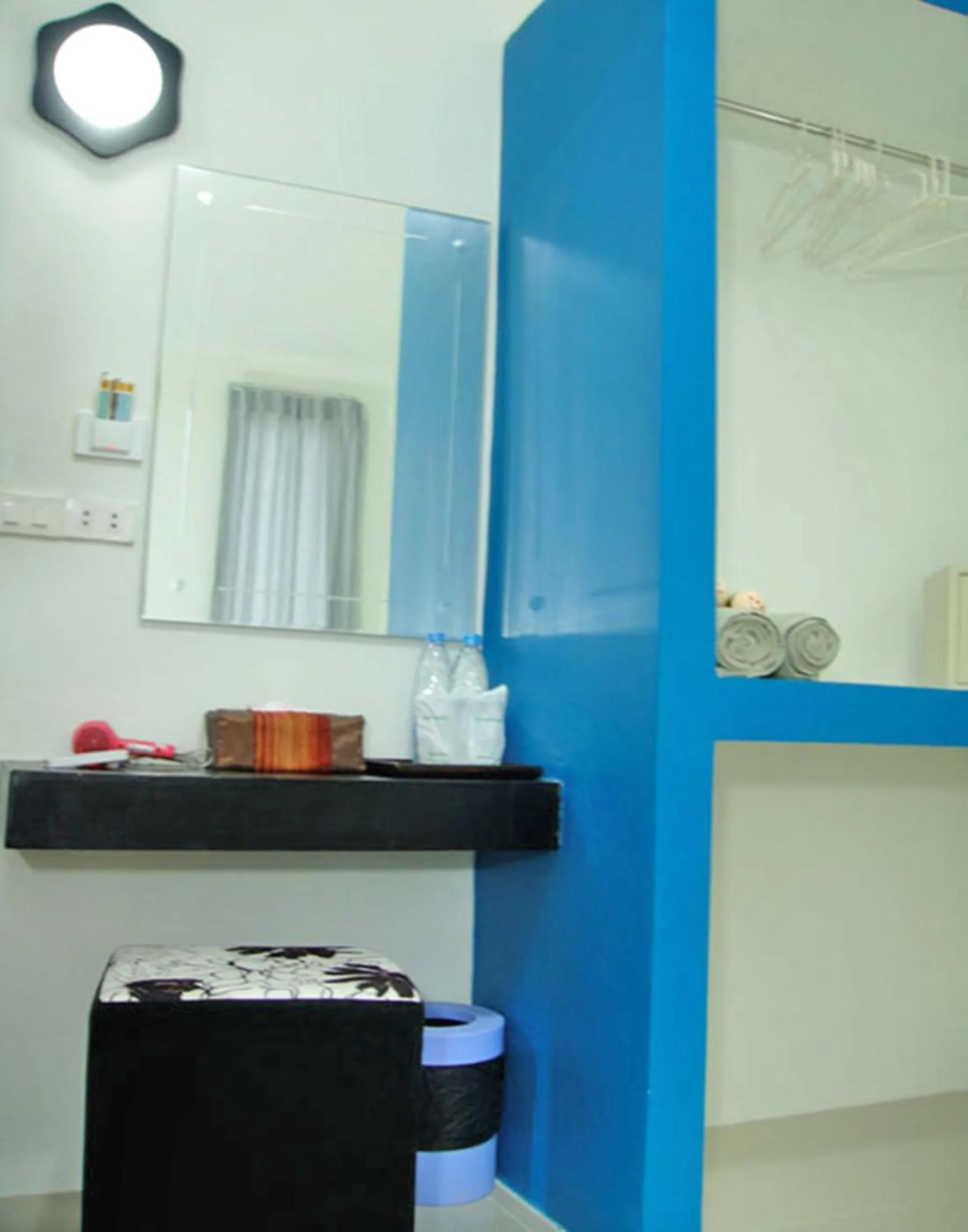 Decorative detail in Harmony Bed & Bakery